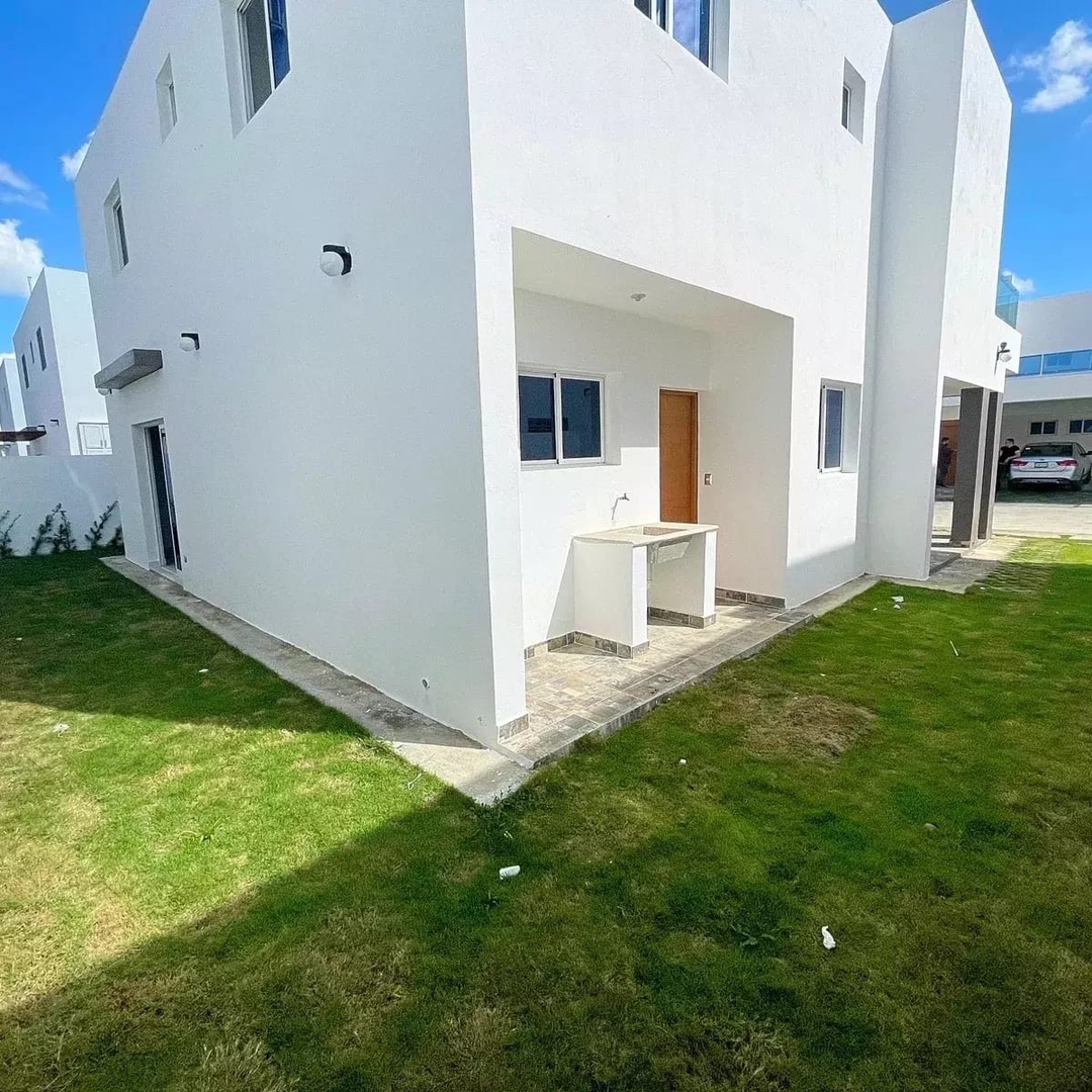 casas - HERMOSA CASA EN PROYECTO CERRADO AL ESTILO MIAMI  9