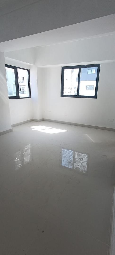 apartamentos - ¡El Real Apartamento con Excelente distribución y amplios espacios! 3