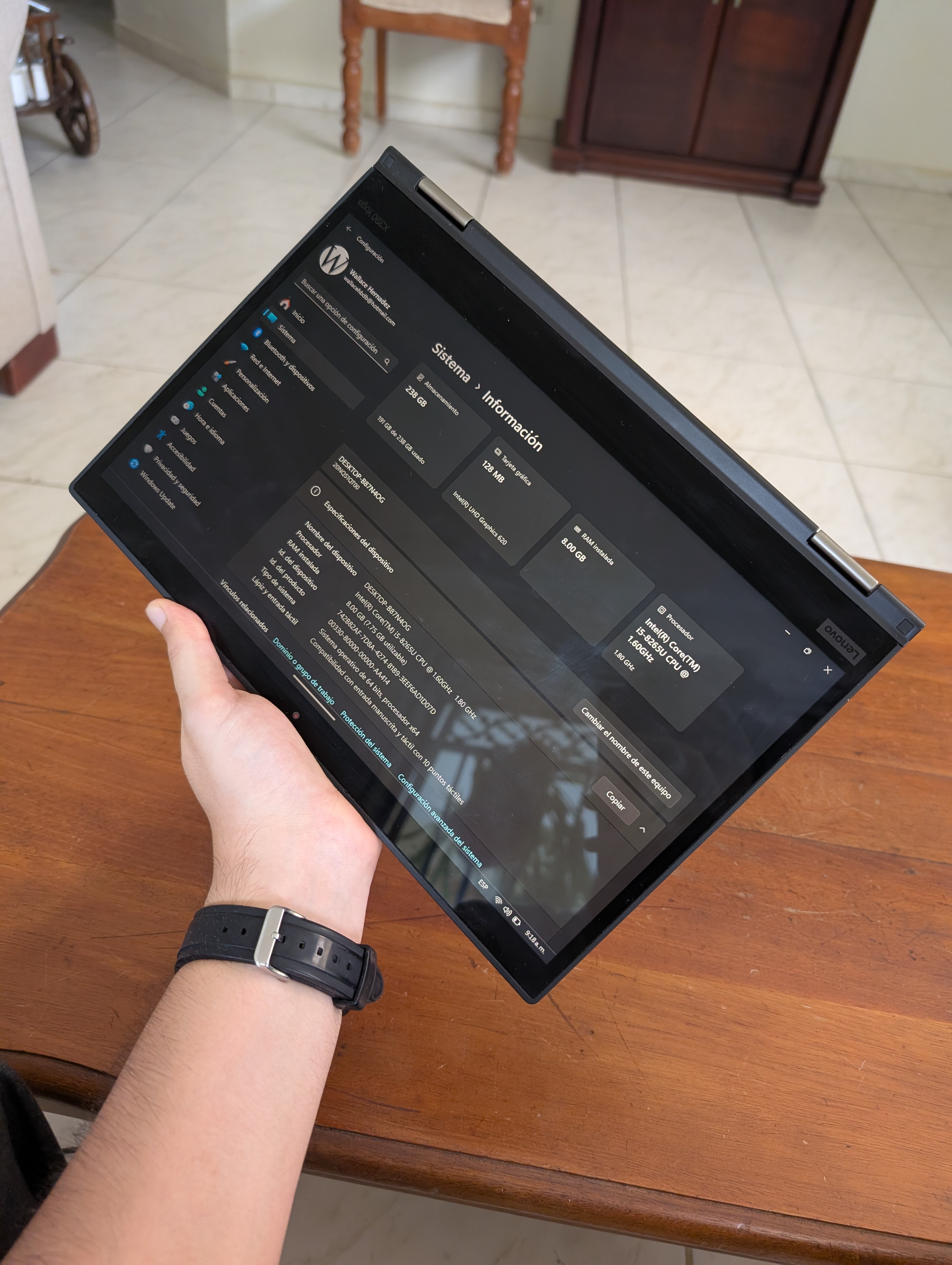 computadoras y laptops - Laptop Lenovo touch 2 en 1  8