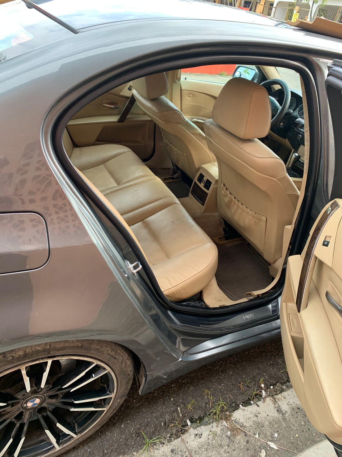 carros - BMW 5