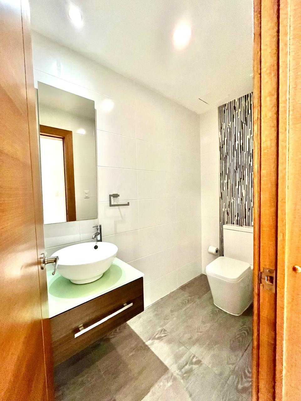 apartamentos - 📍La Esperilla. Precioso apto. En 2do piso  2
