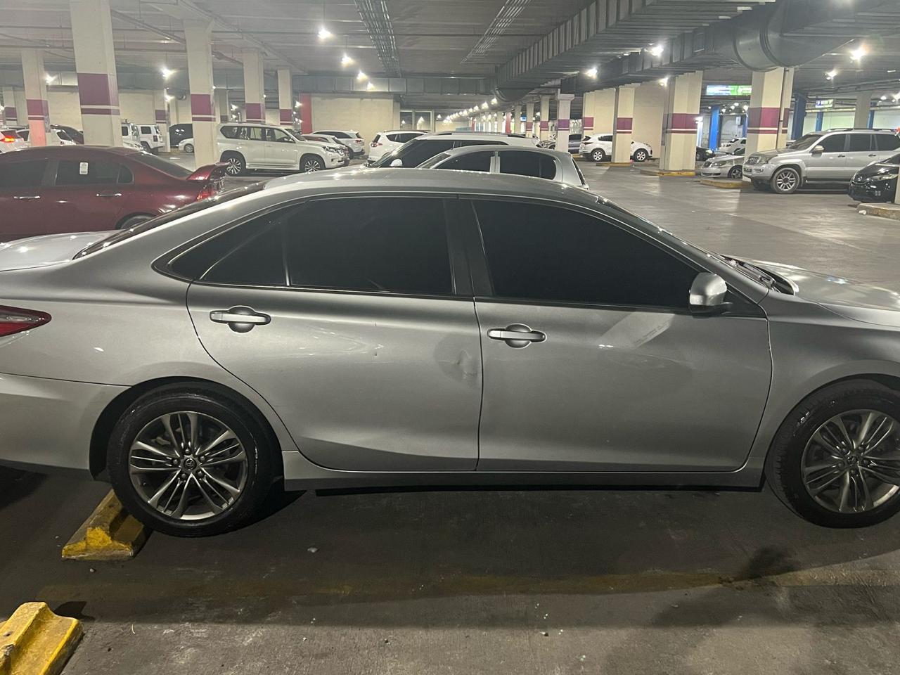 carros - Camry SE 2015 RD$ 650 negociable 1