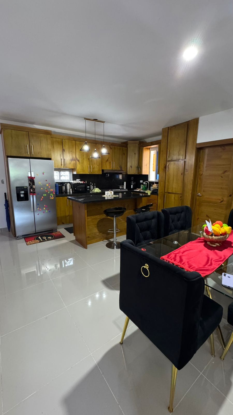 casas - CASA EN VENTA EN LOS TOCONES, SANTIAGO.