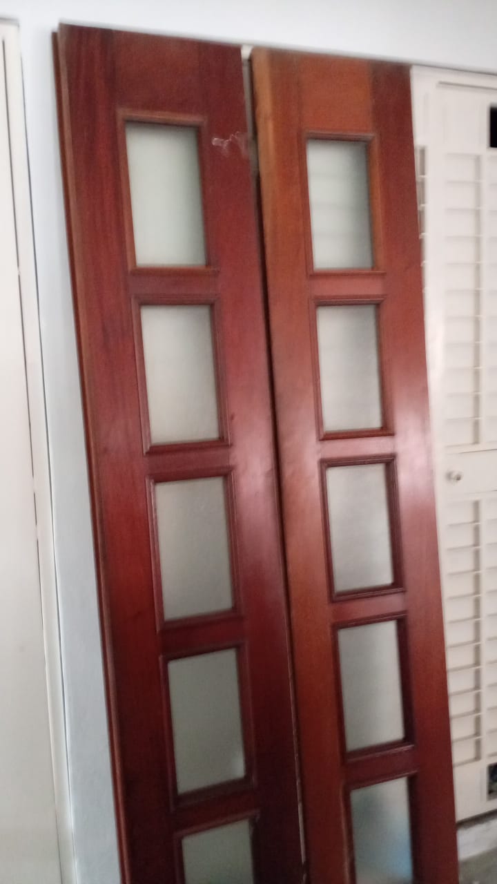 muebles y colchones - PUERTA DOBLE EN CAOBA 0