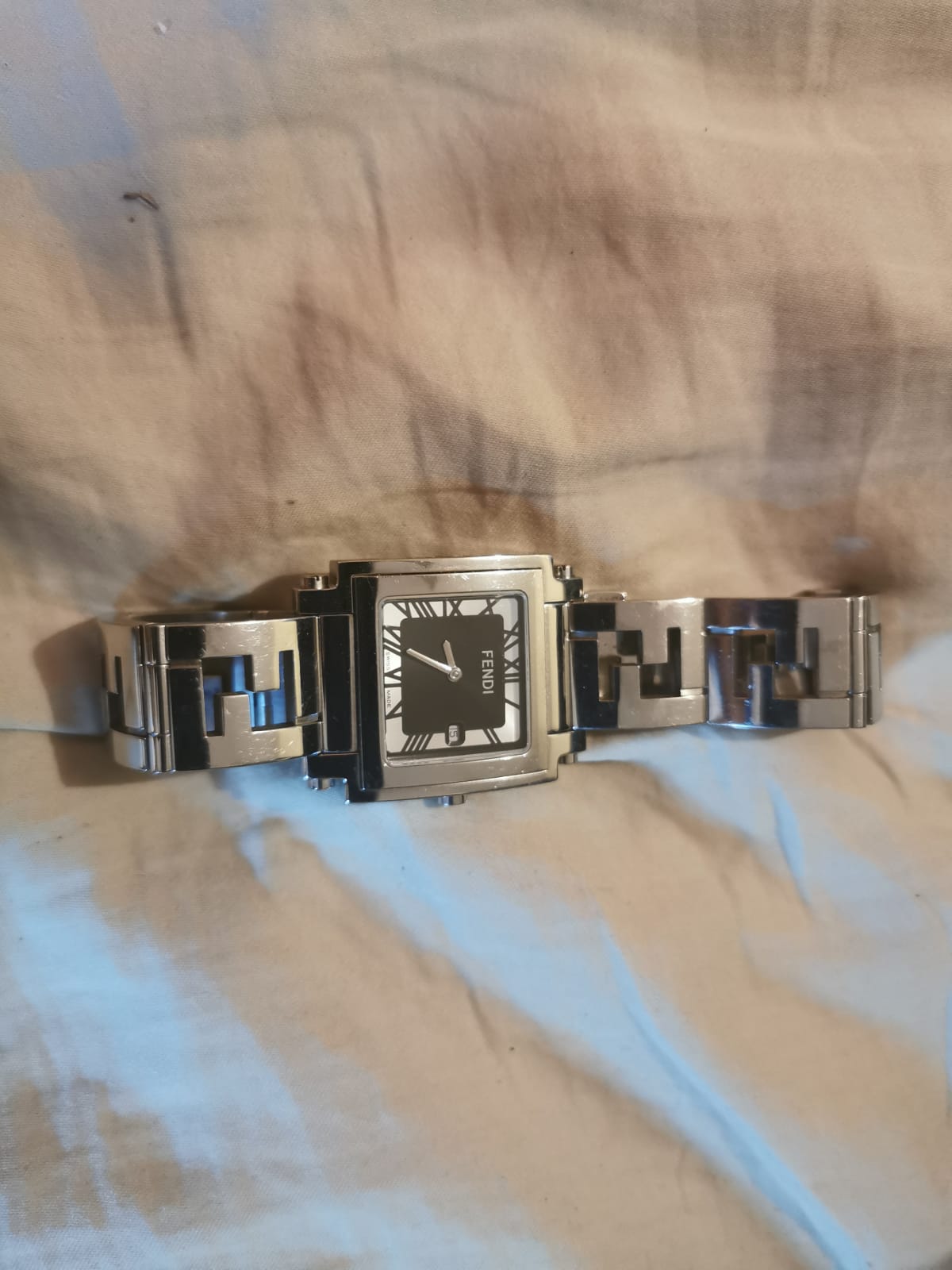 joyas, relojes y accesorios - Reloj Fendi unisex original como nuevo! 4