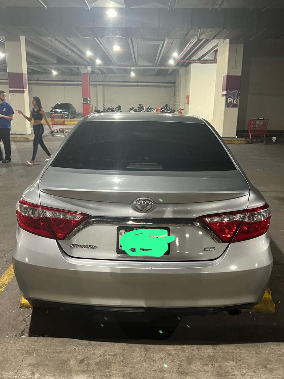 carros - Camry SE 2015 RD$ 650 negociable 2