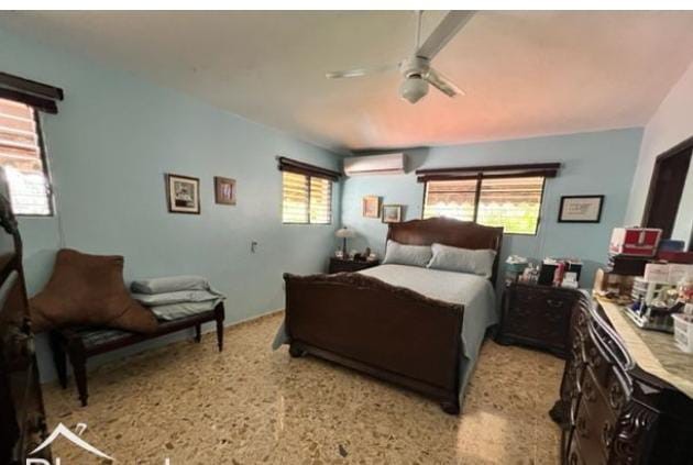 casas - SE VENDE CASA EN LA CASTELLANA
RD$35,000,000
3 HABS
2 PARQUEOS
2.5 BAÑOS
986.45 3