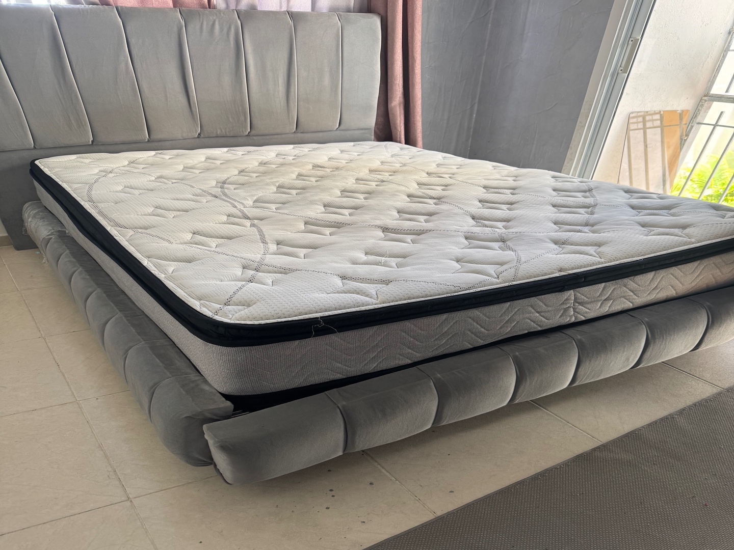 muebles y colchones - Cama completa colchón marca Seally Pillow Top