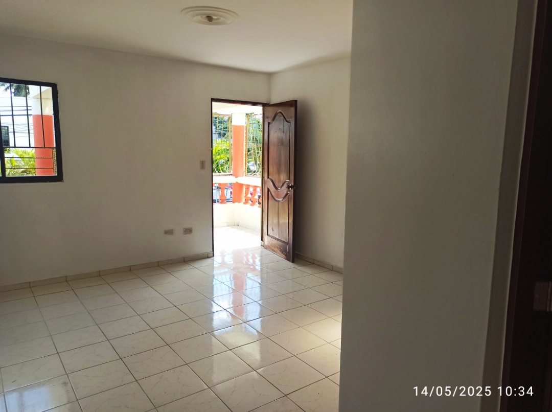 casas - CASA FRENTE AL HOSPITAL DIABETICO DE SANTIAGO 3