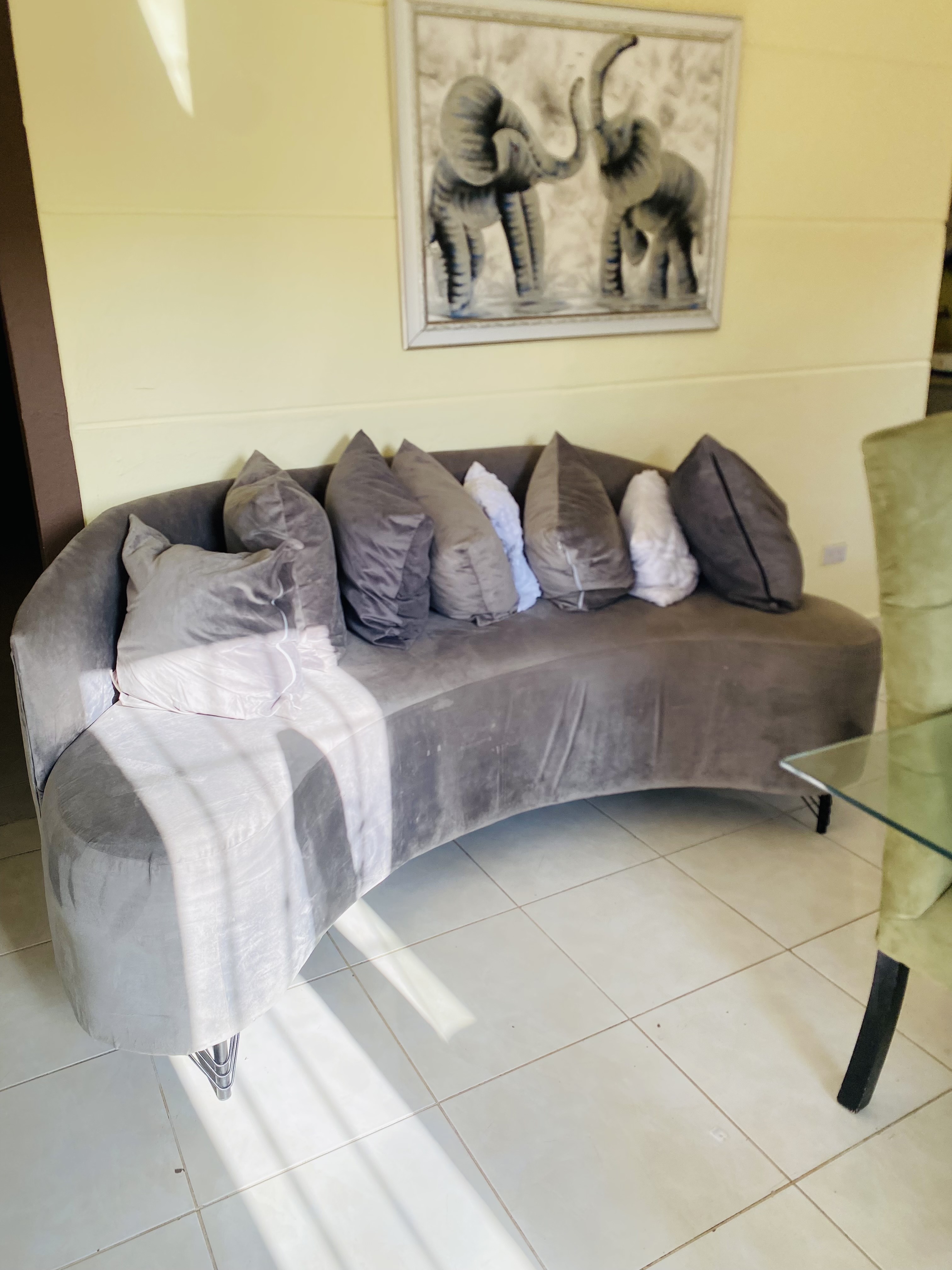 muebles y colchones - Juego de comedor y mueble 