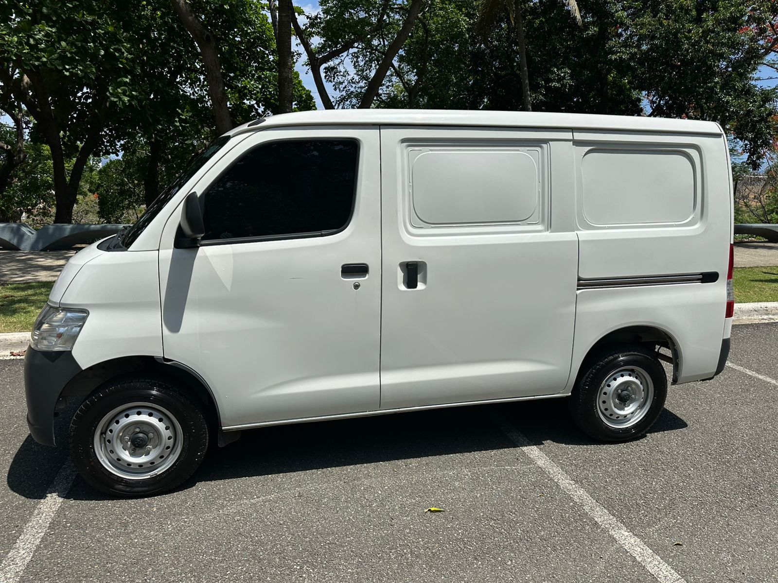 jeepetas y camionetas - TOYOTA LITE ACE 2023 - SOLO 1,894 KM 2