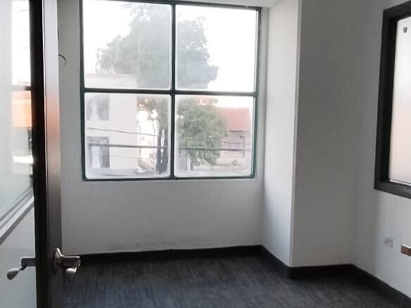 oficinas y locales comerciales - Oficina en alquiler en Piantini. Torre corporativa 4