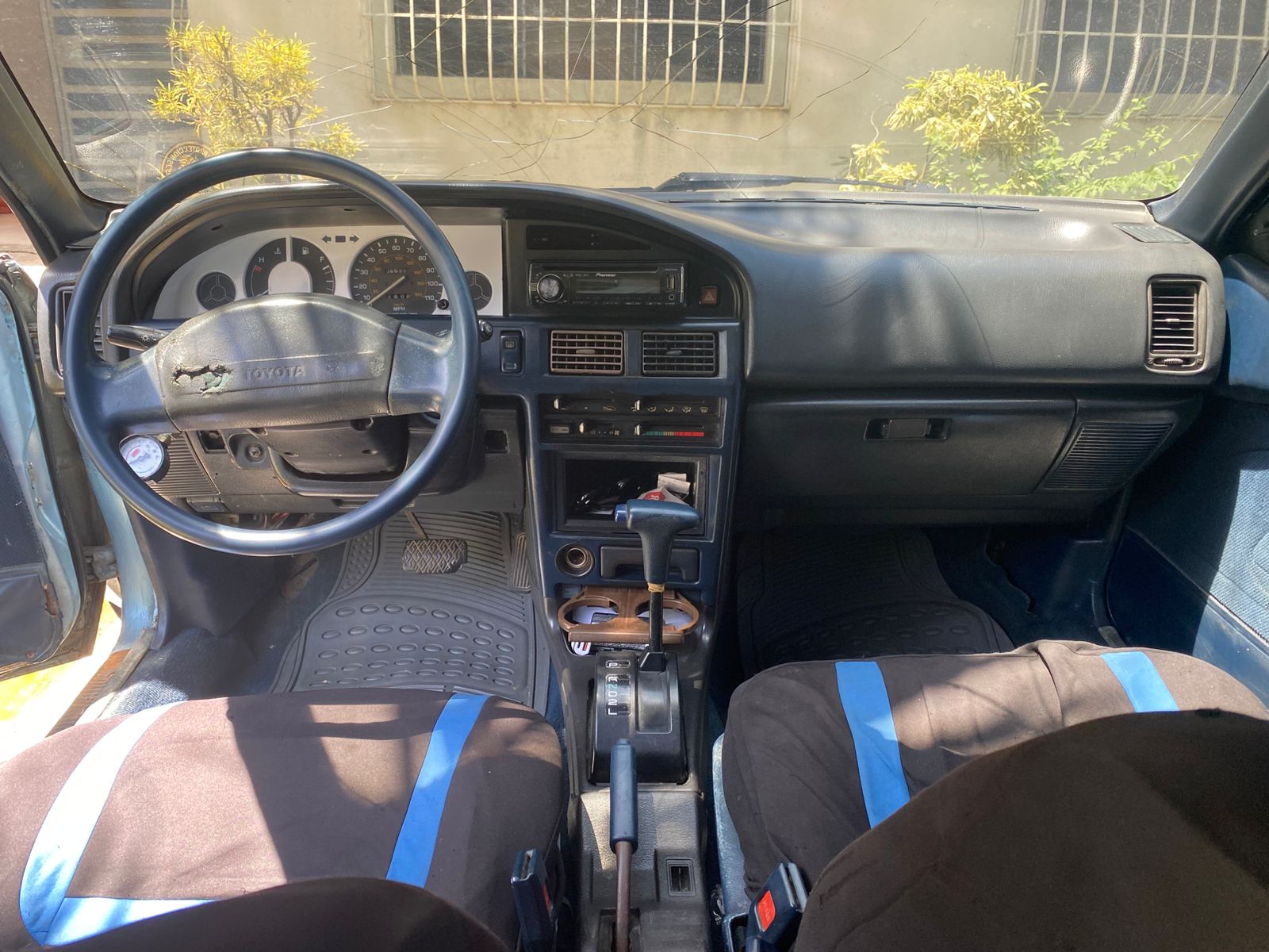 carros - Toyota corolla clasicc 6