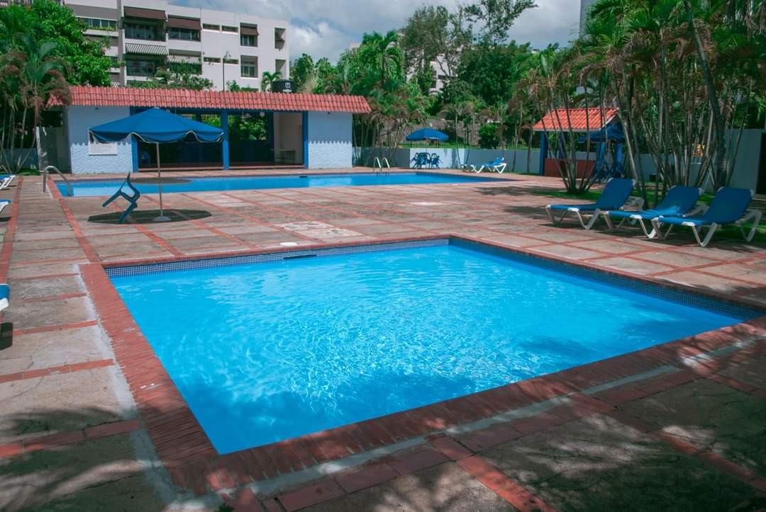 apartamentos -  APARTAMENTO REMODELADO IMPECABLE  EN AV. ANACAONA