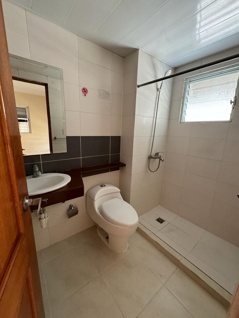 apartamentos - Venta de apartamento en la Avenida Monumental 7