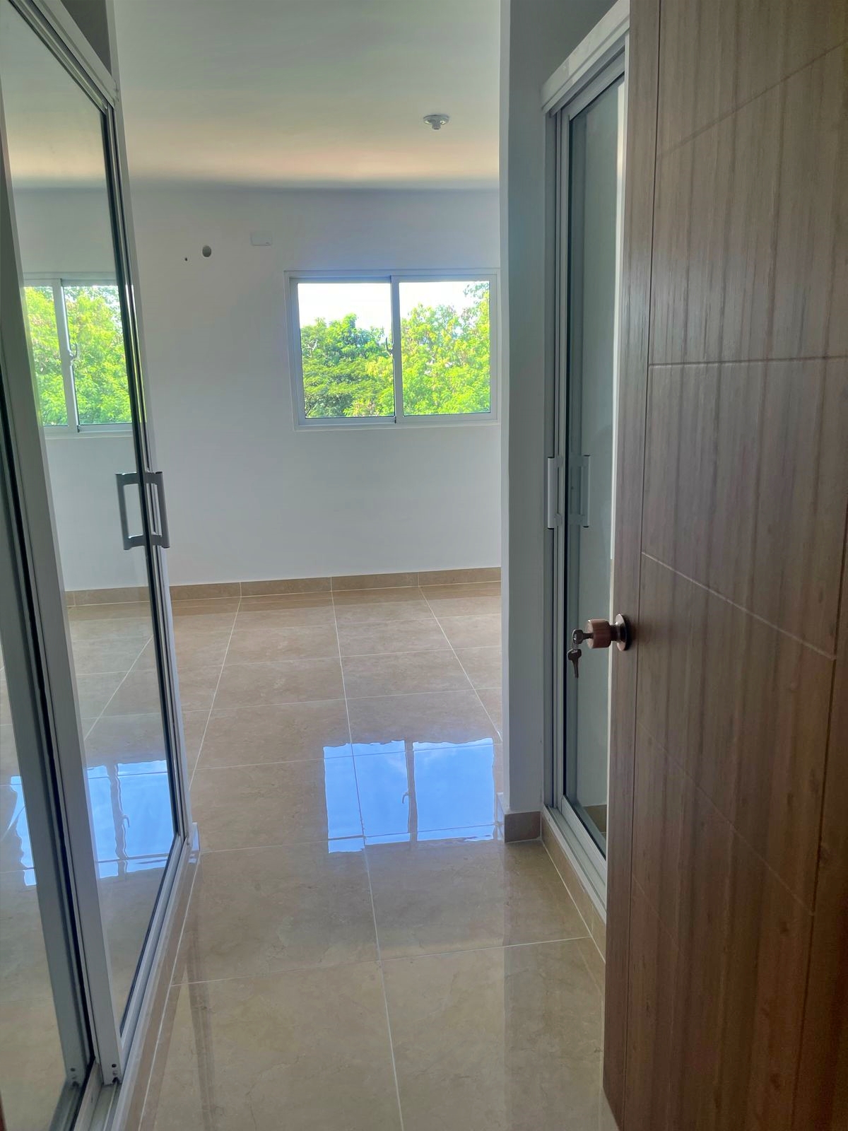 apartamentos - OFERTA ALQUILO APARTAMENTO AMPLIO 3 HAB MANOGUYABO 2