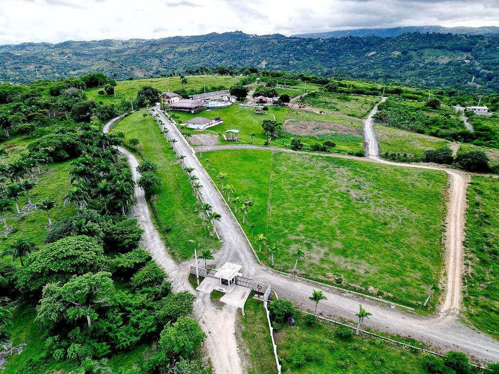 solares y terrenos - Lotes Estilo Jarabacoa a Minutos del Mar 0