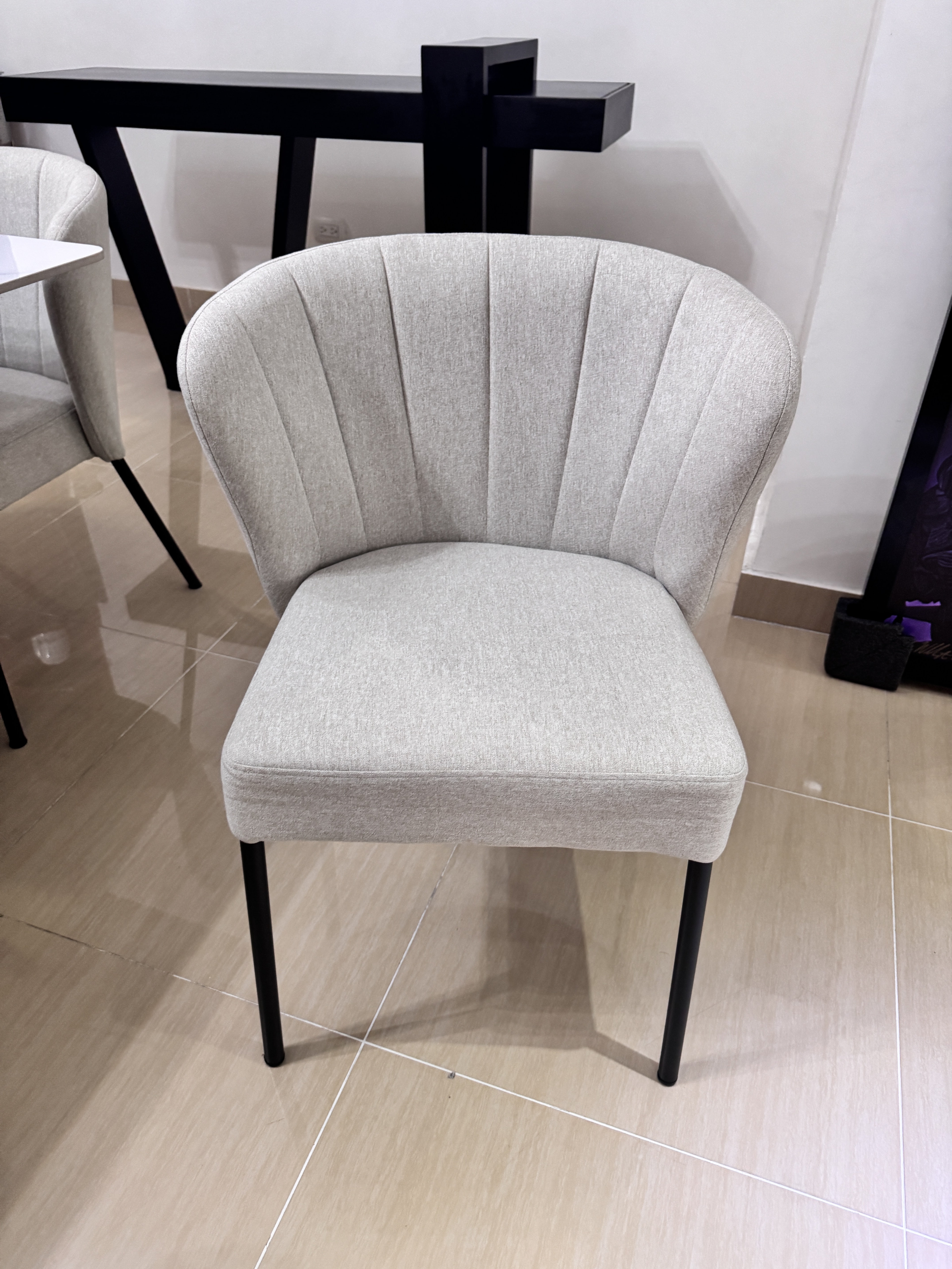 muebles y colchones - SILLAS (6) COMEDOR DE CASA CUESTA USADAS 9/10 poco uso… 
