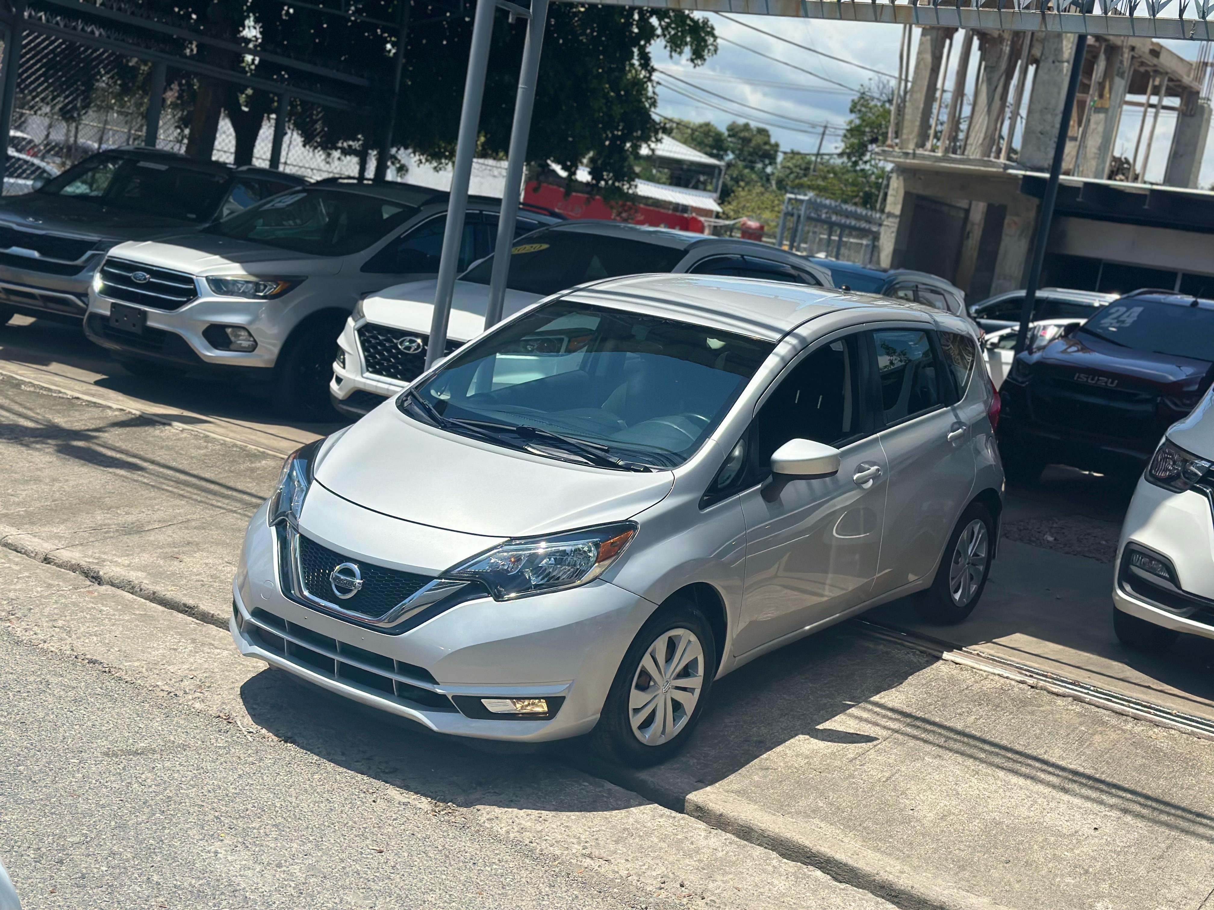 carros - 2019 NISSAN VERSA NOTE SV CLEAN CARFAX 1