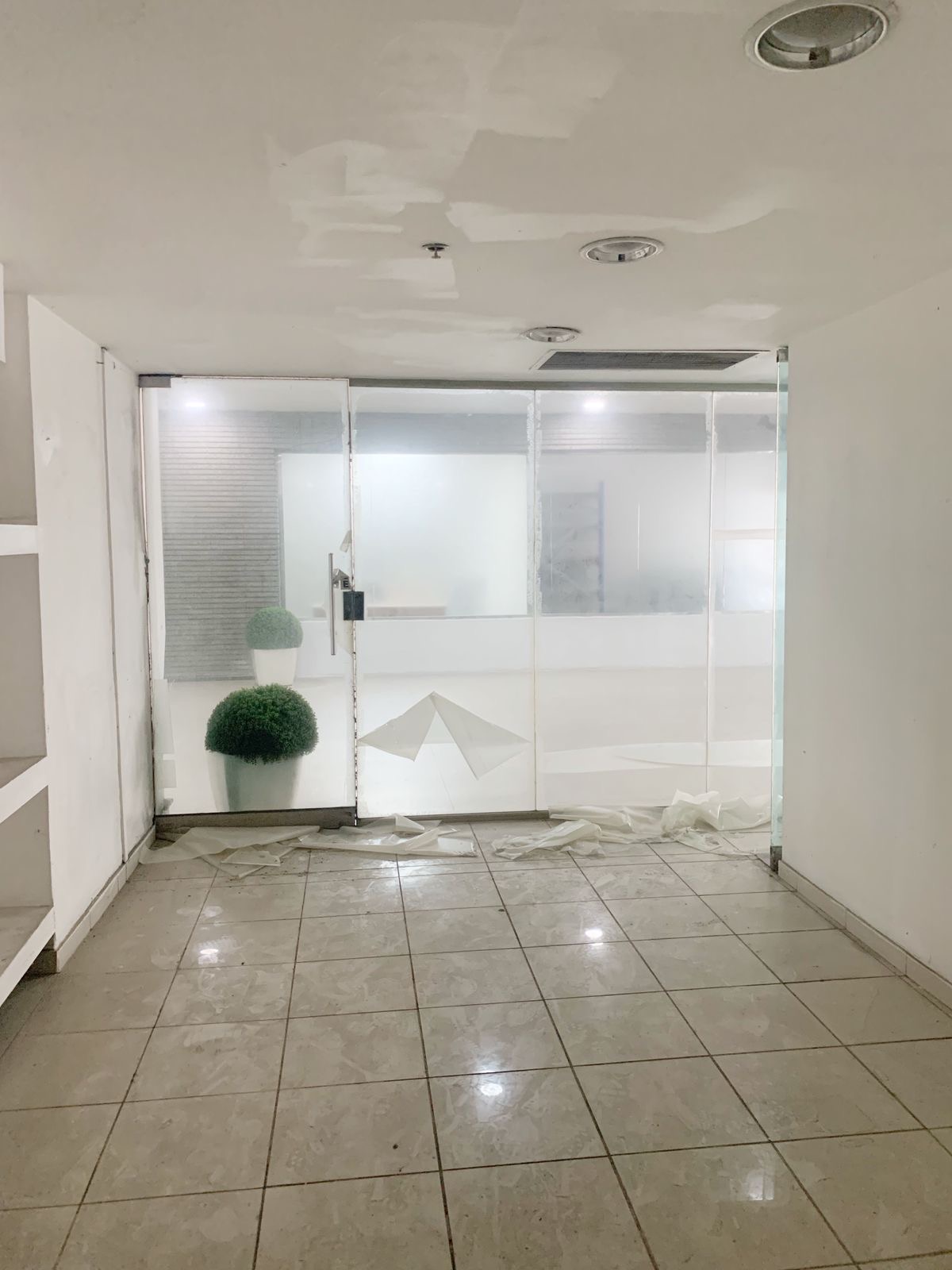 oficinas y locales comerciales - Local en venta primer nivel  9