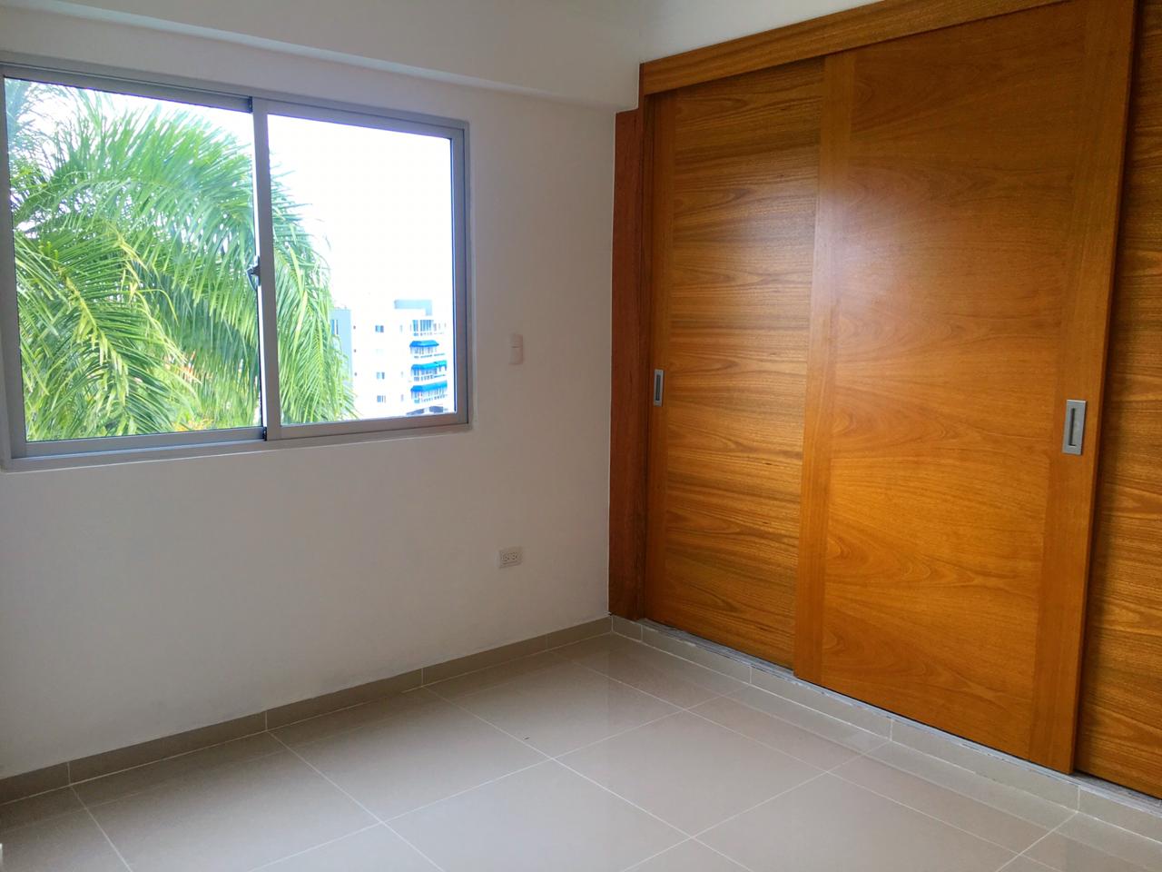 apartamentos - LUJOSO ALQUILER VACIO EN ENSANCHE NACO, DN