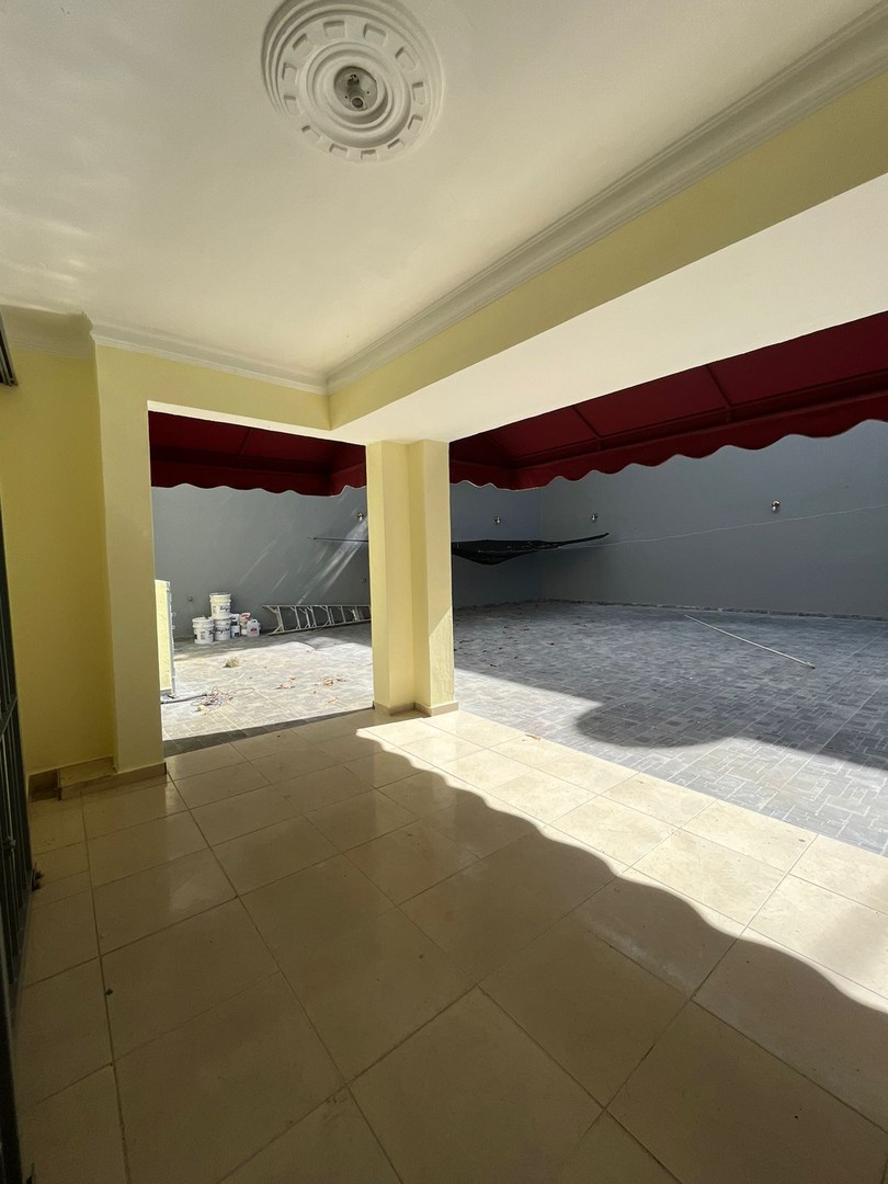 casas - Se vende amplia casa en el Sector Los Corales del Sur, Santo Domingo Este. 4