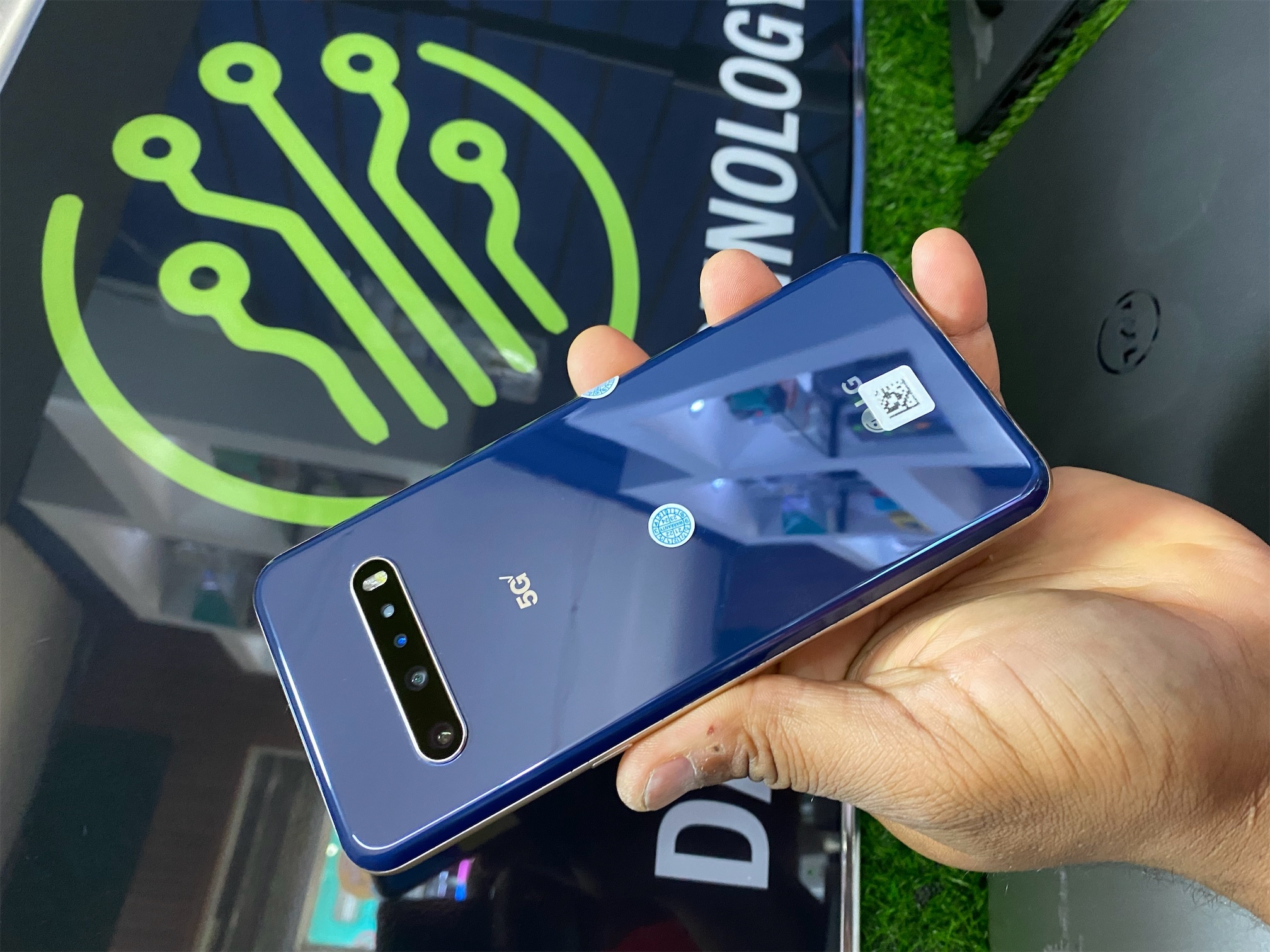 celulares y tabletas - LG V60 tuinq  2