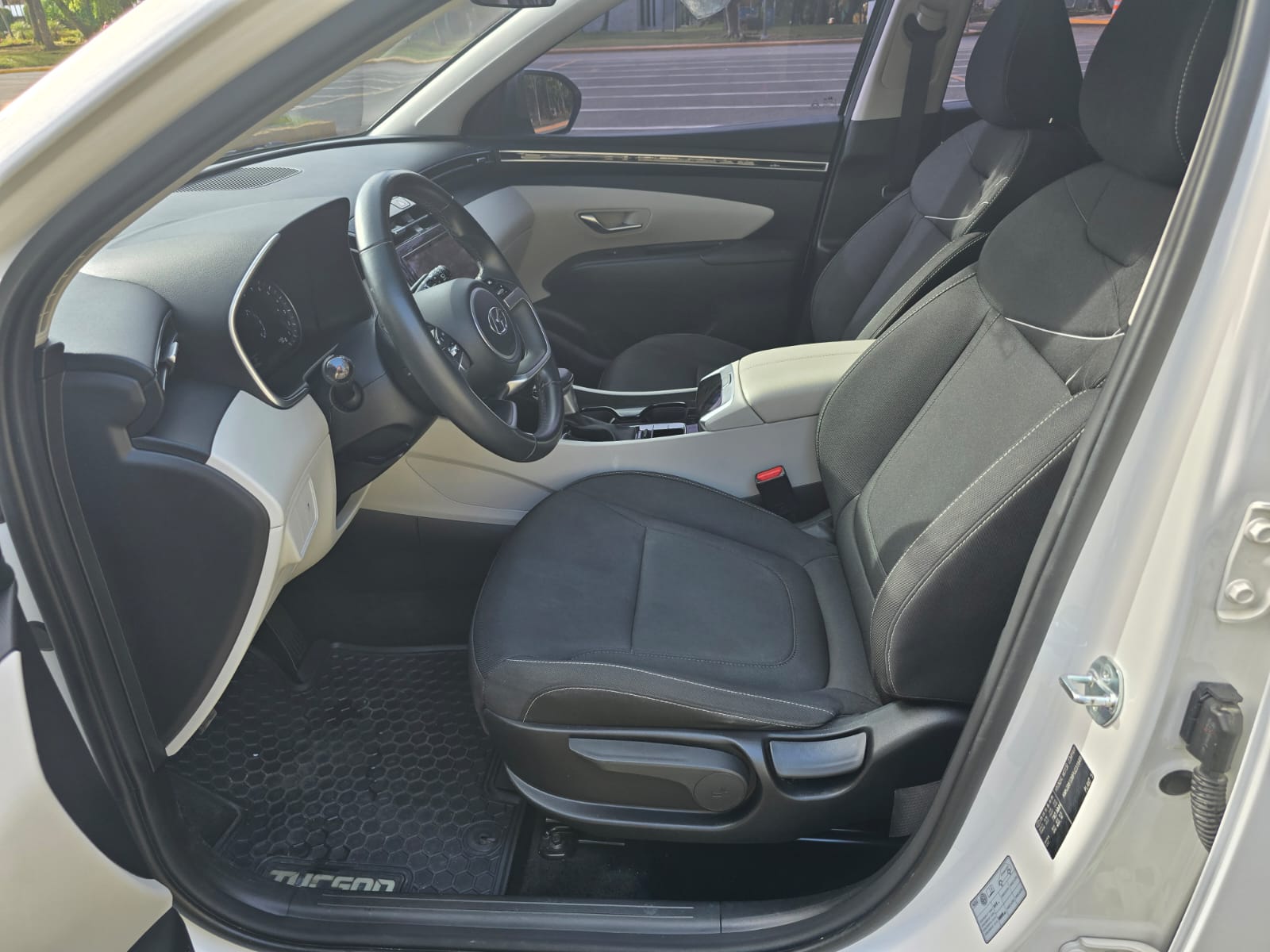 jeepetas y camionetas - Hyundai Tucson 2023 23,000Km Garantia Magna Motors 2