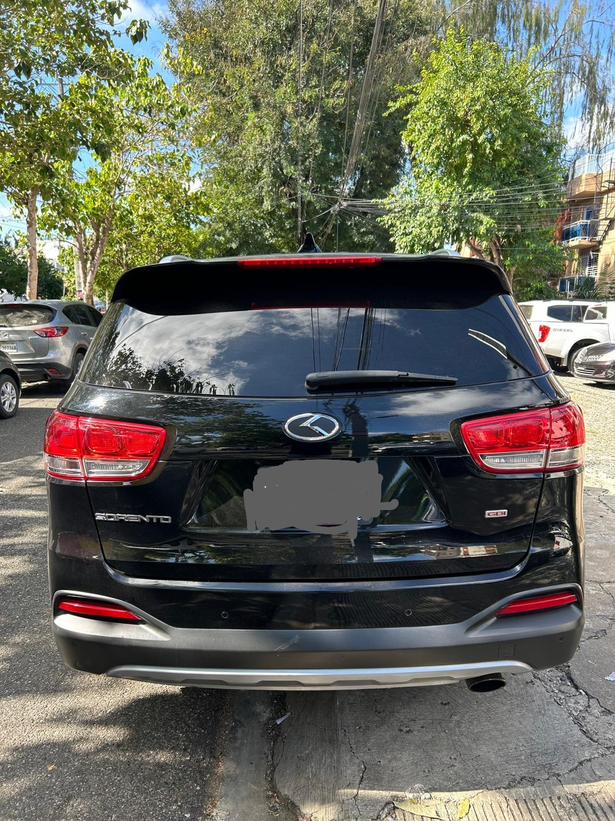 jeepetas y camionetas - Kia Sorento LX 2017 7
