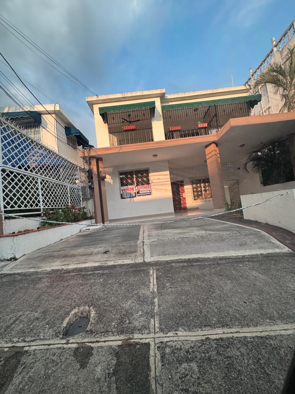 casas - Casa en  venta en Gazcue 3