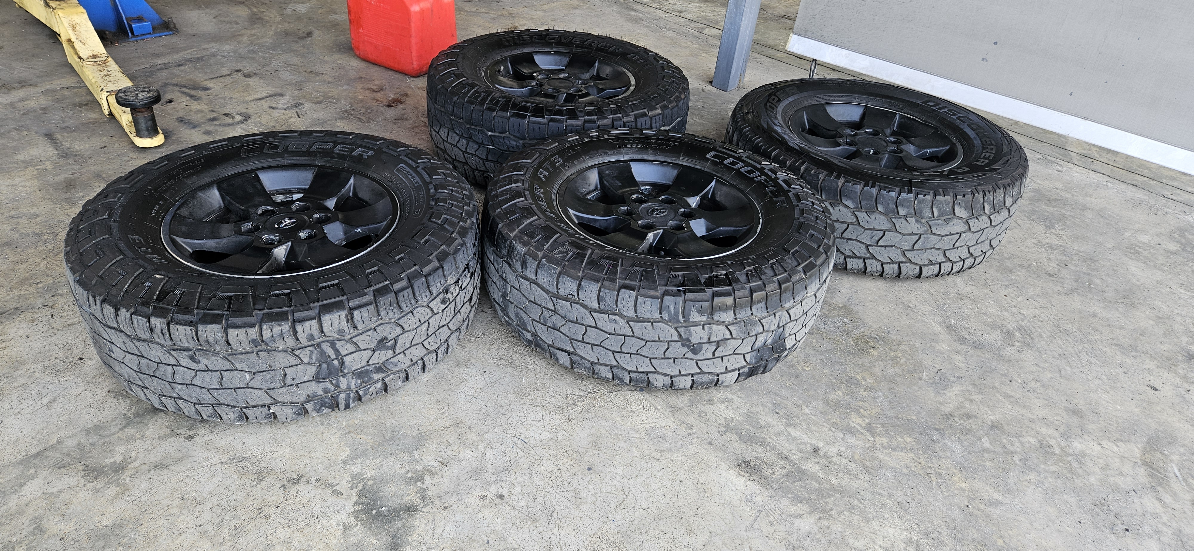 accesorios para vehiculos - juego de aros con su gomas cooper 285 -70 r 17 3