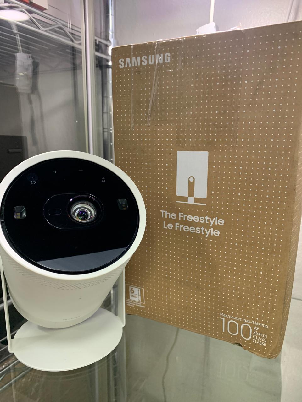 otros electronicos - Proyector Samsung The freestyle 100" SP-LSP3BLA Po 1