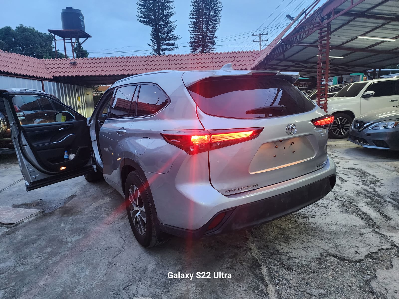 jeepetas y camionetas - Toyota higlander le plus 2020 1