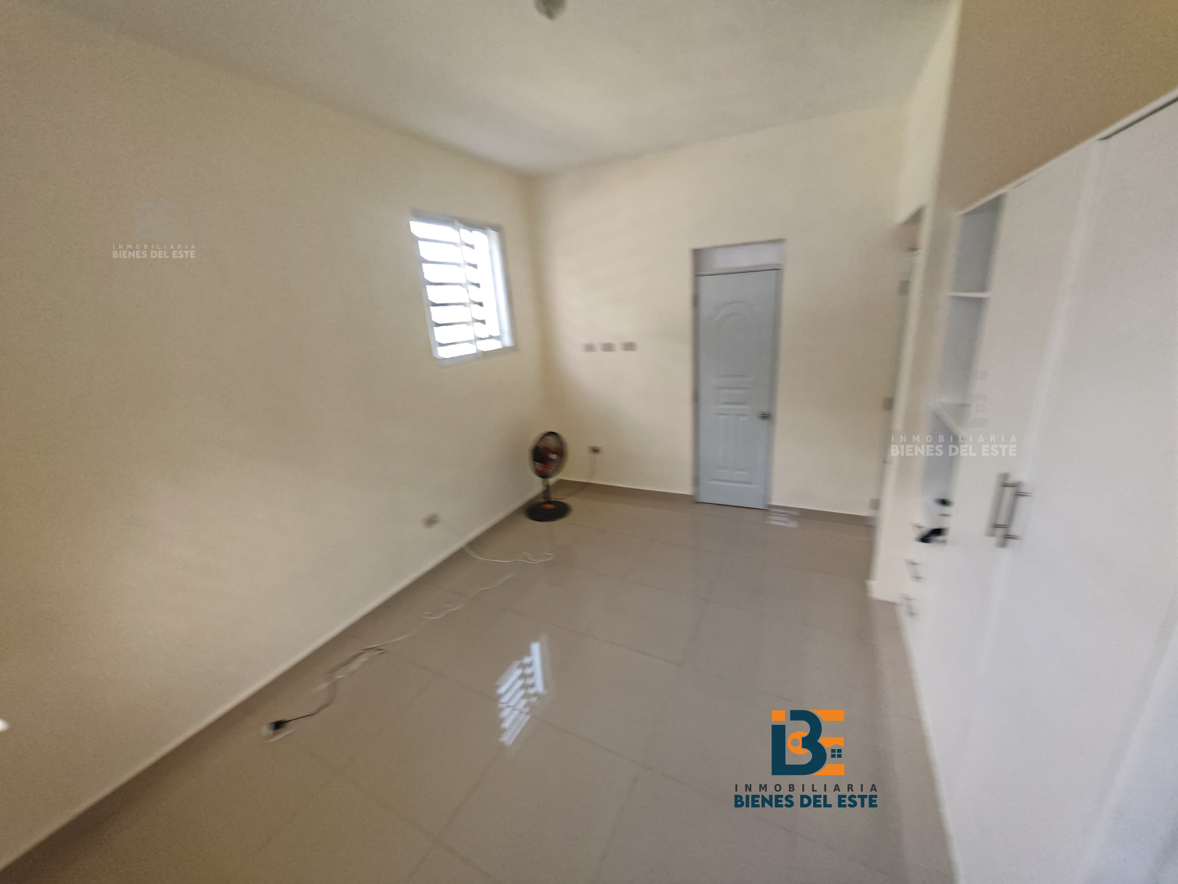 casas - Se Vende Vivienda Nueva, con mucho Patio en SPM. 9