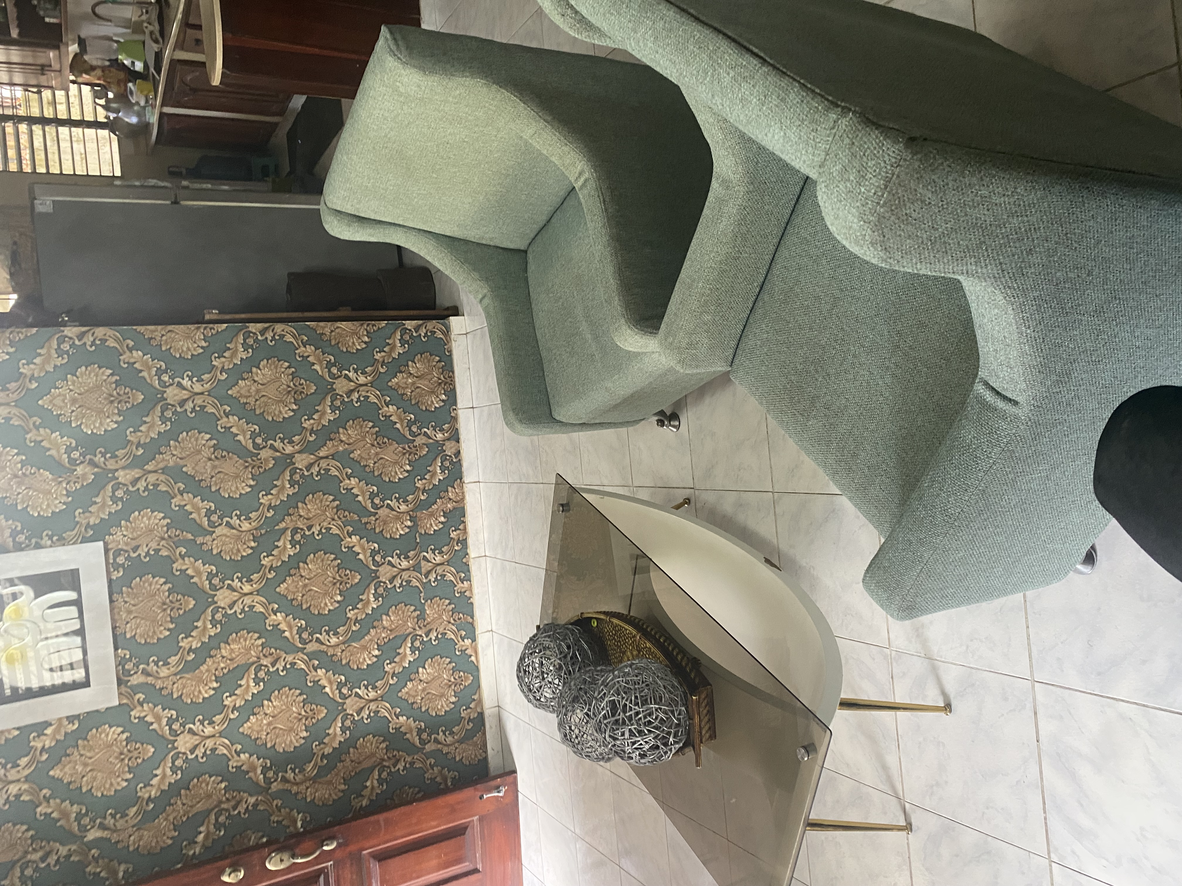 negocios en venta - se vende juego completo de muebles y mesa 4