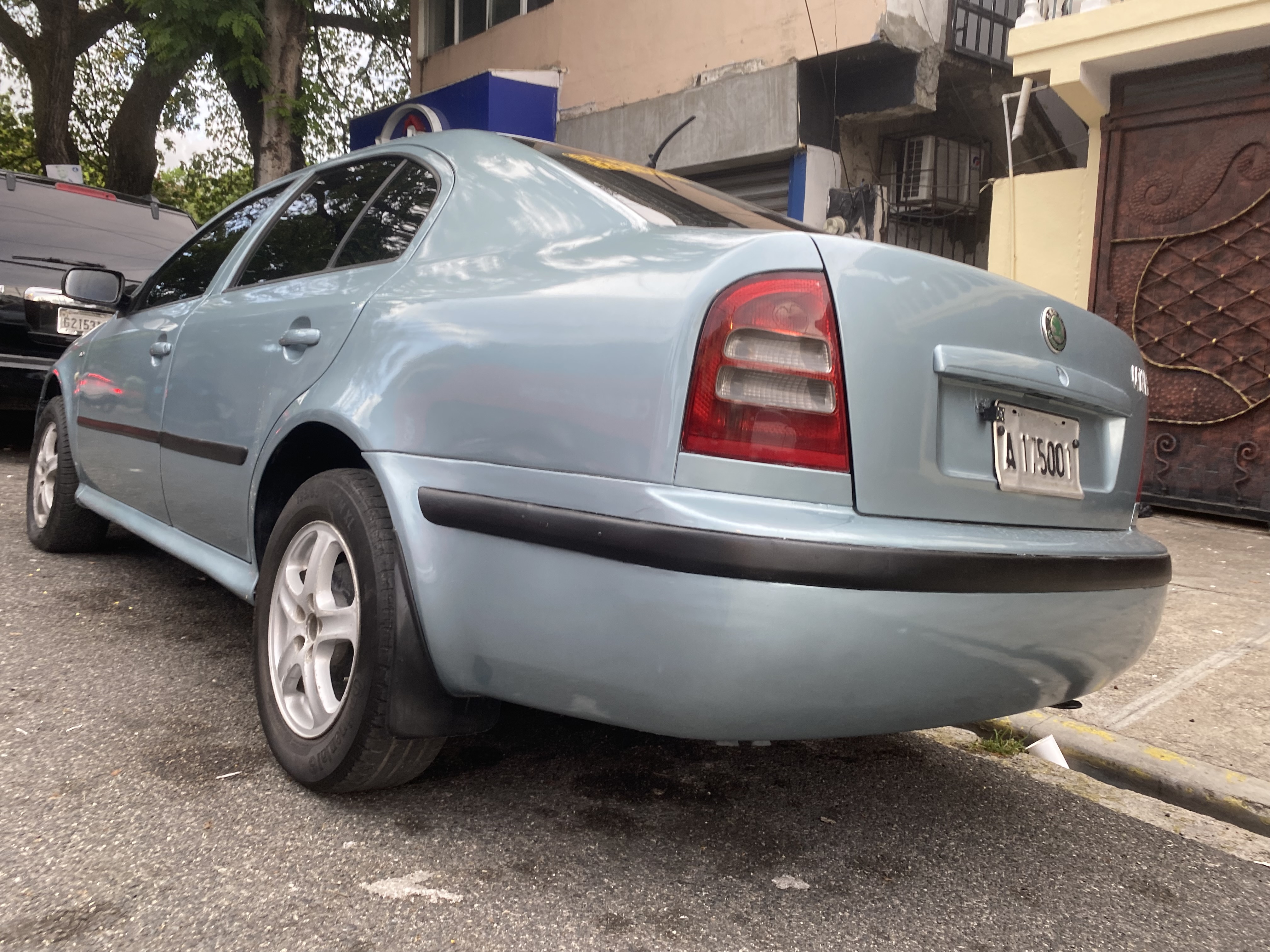 carros - Skoda Octavia año 2006 3