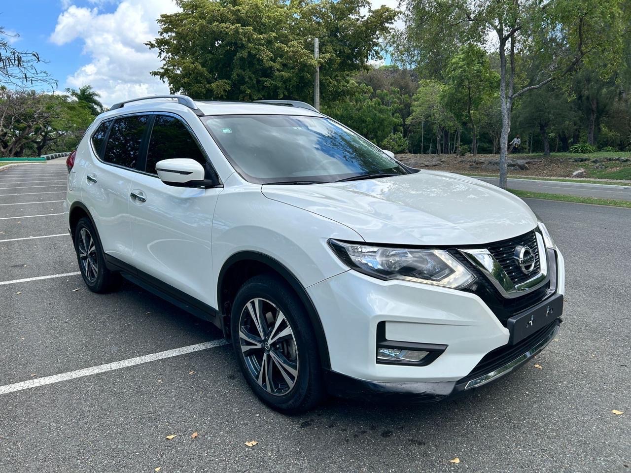 jeepetas y camionetas - 🚗 SE VENDE NISSAN X-TRAIL   5