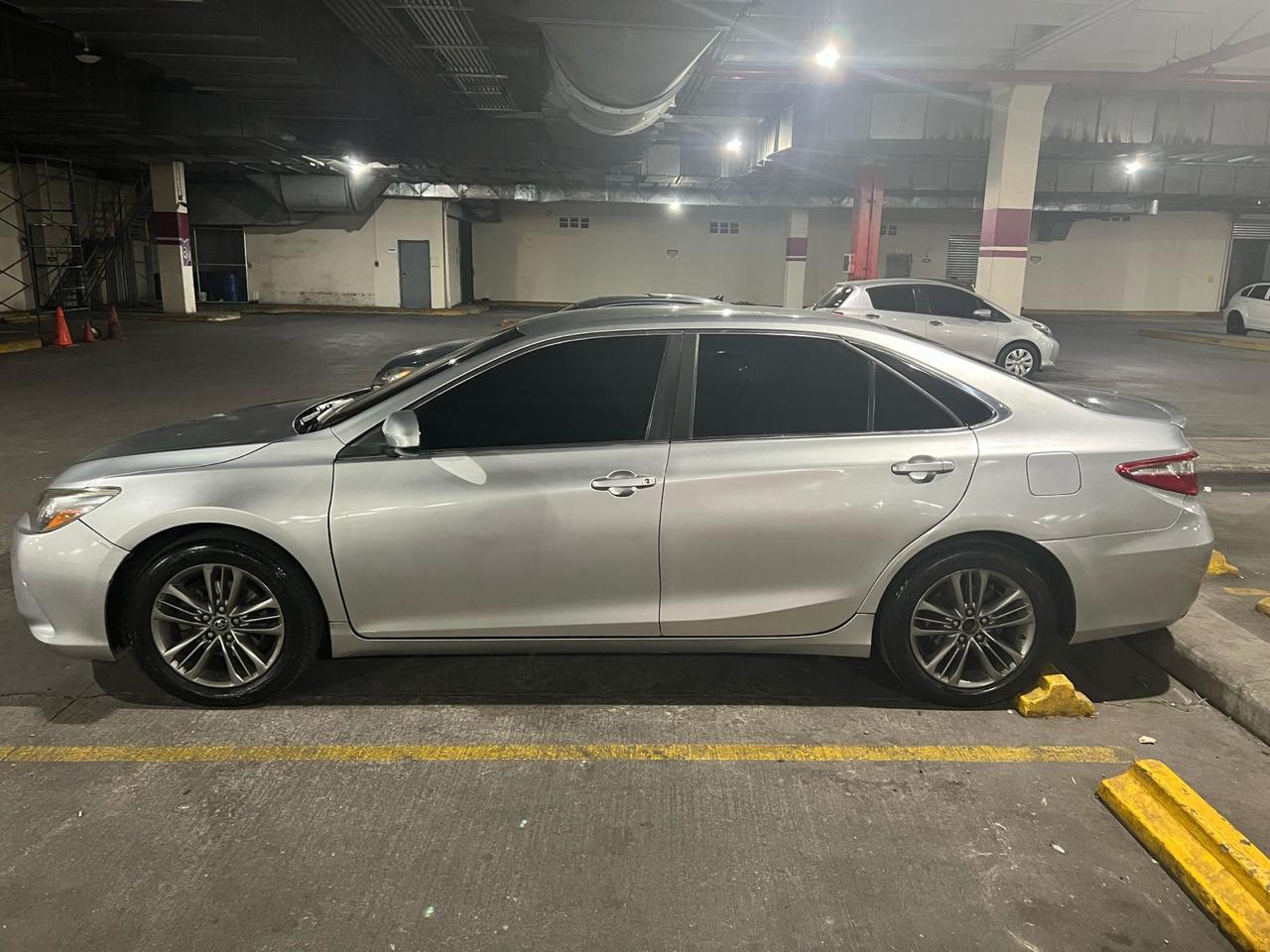 carros - Camry SE 2015 RD$ 650 negociable 3