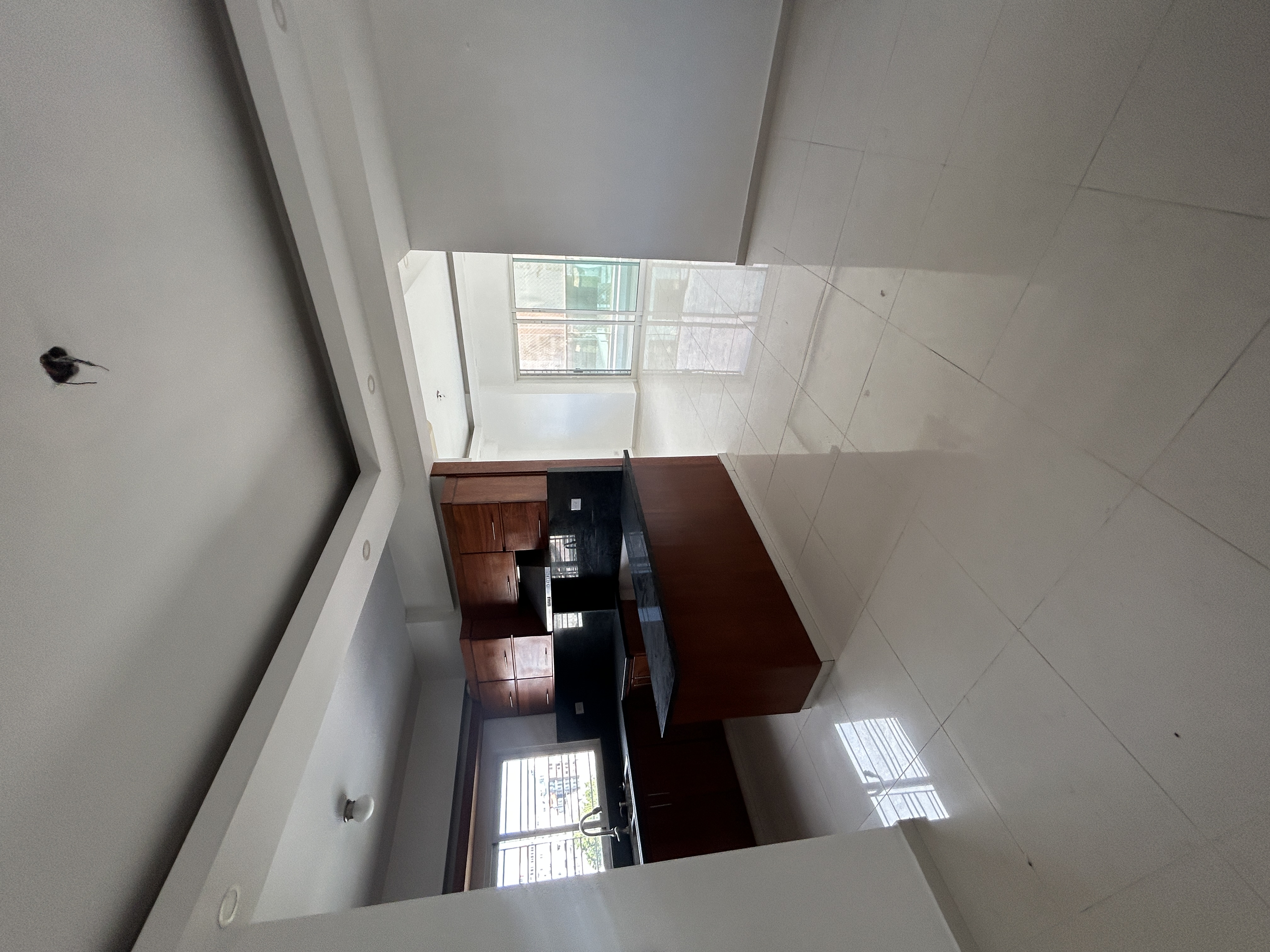 apartamentos - Alquilo en Evaristo Morales a 3 cuadras de acrópol 7
