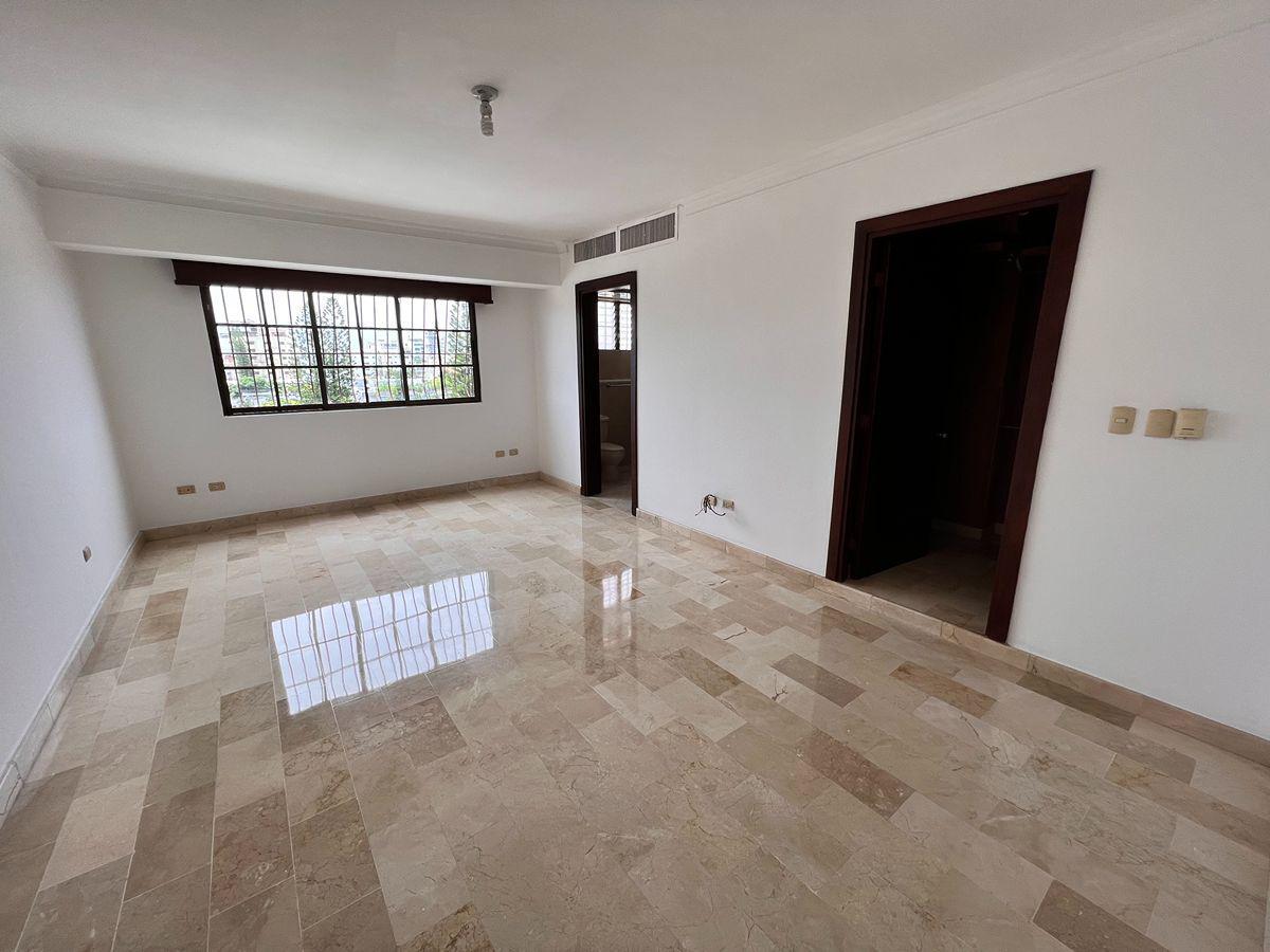 apartamentos - Alquilo Apto. de 3 hab. + estudio en Los Cacicazgos 14