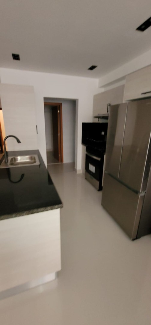 apartamentos - En el Mirador Norte, Proximo a la Romulo, con todos sus muebles nuevos 2