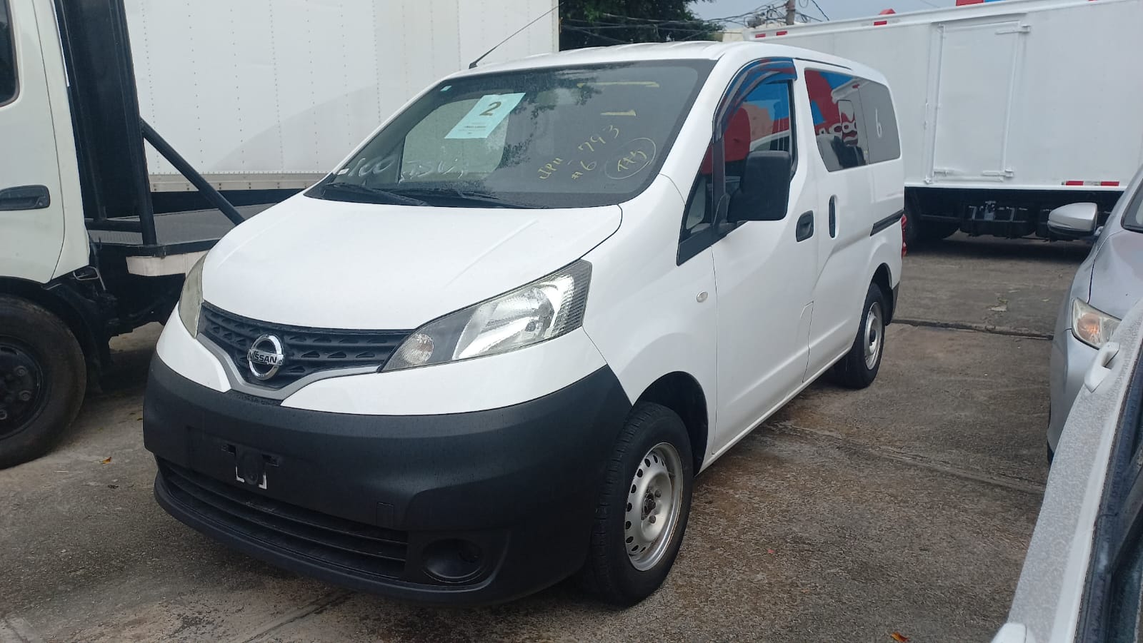 otros vehiculos - Nissan NV 200 año 2020 de carga 0