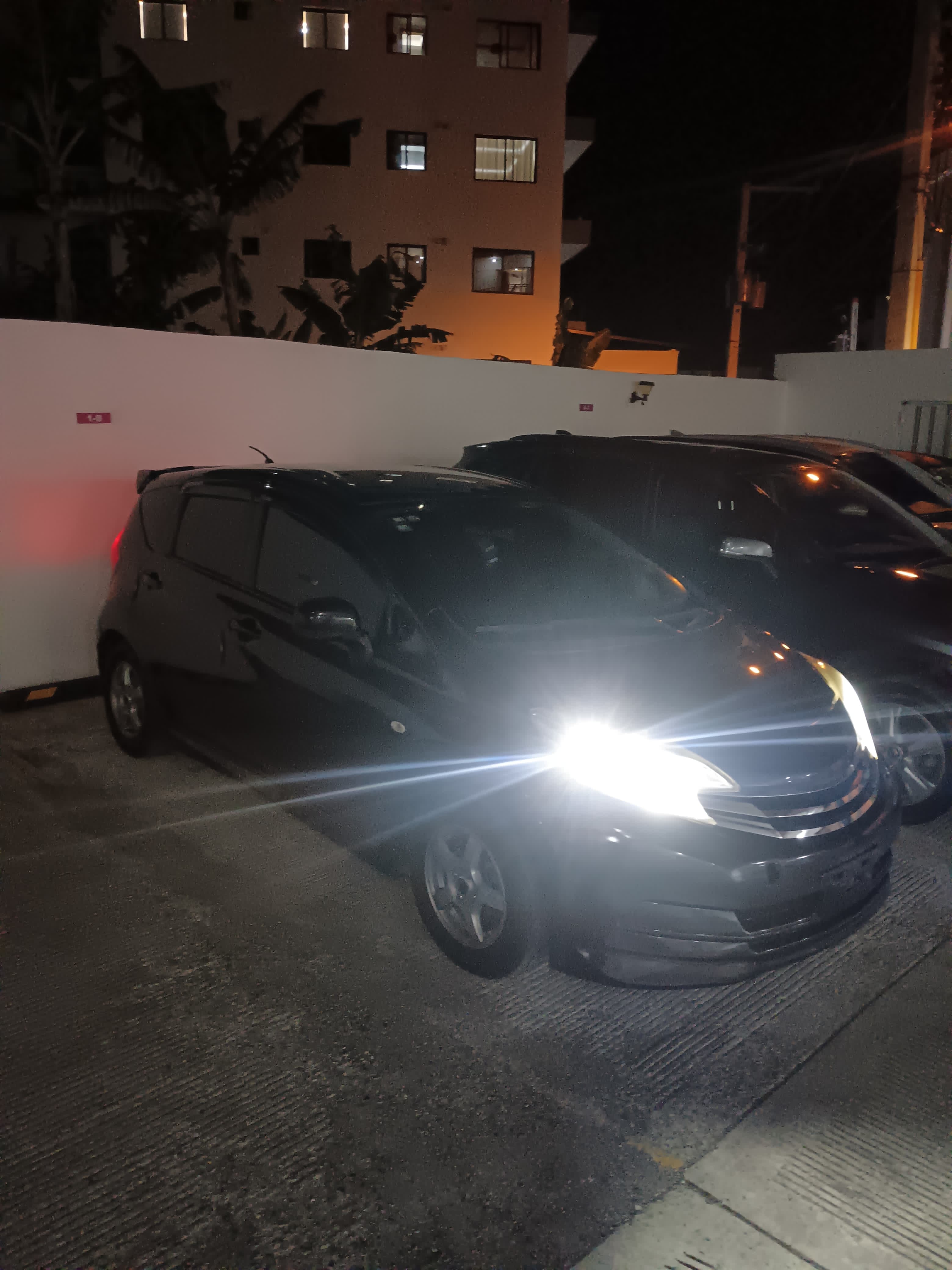 carros - Se Vende NISSAN NOTE RIDER 2015 5