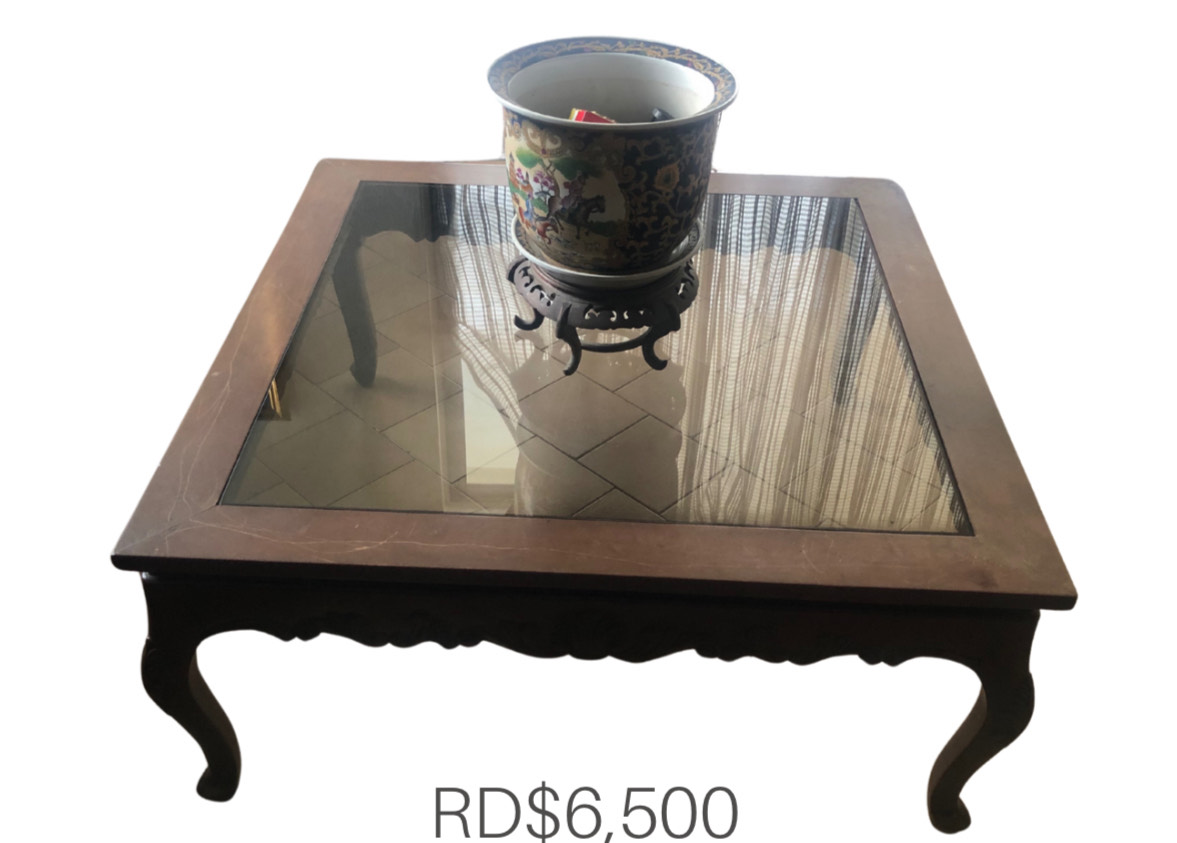 muebles y colchones - mesa de centro y tope de cristal en Caoba 0