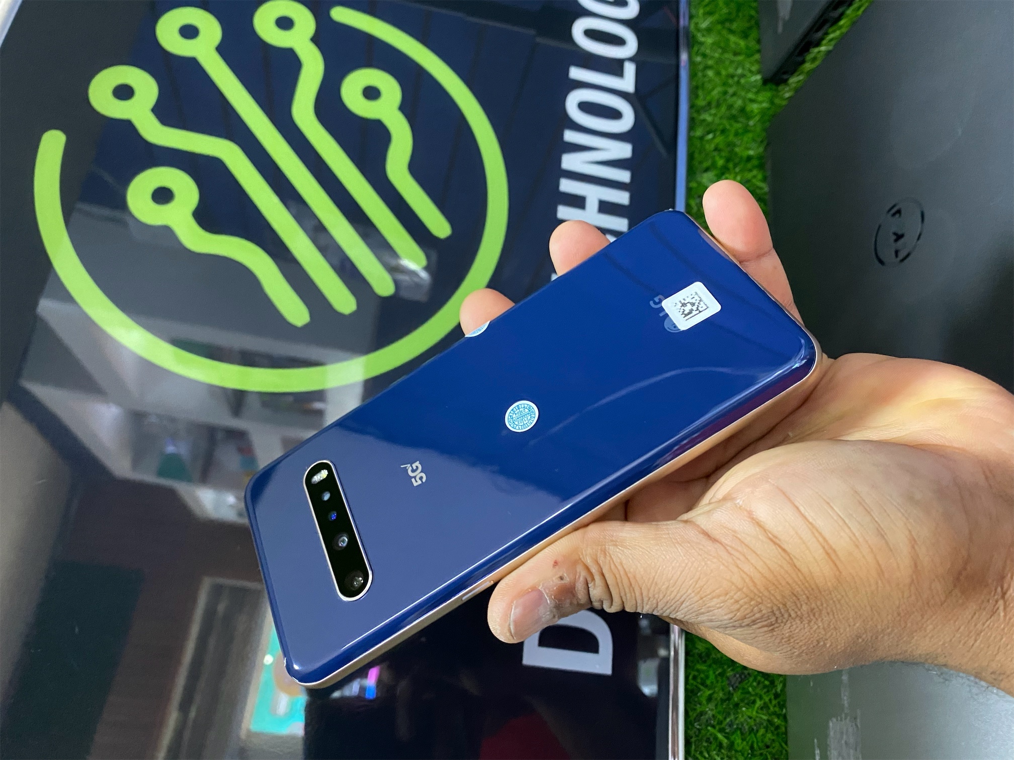 celulares y tabletas - LG V60 tuinq  3