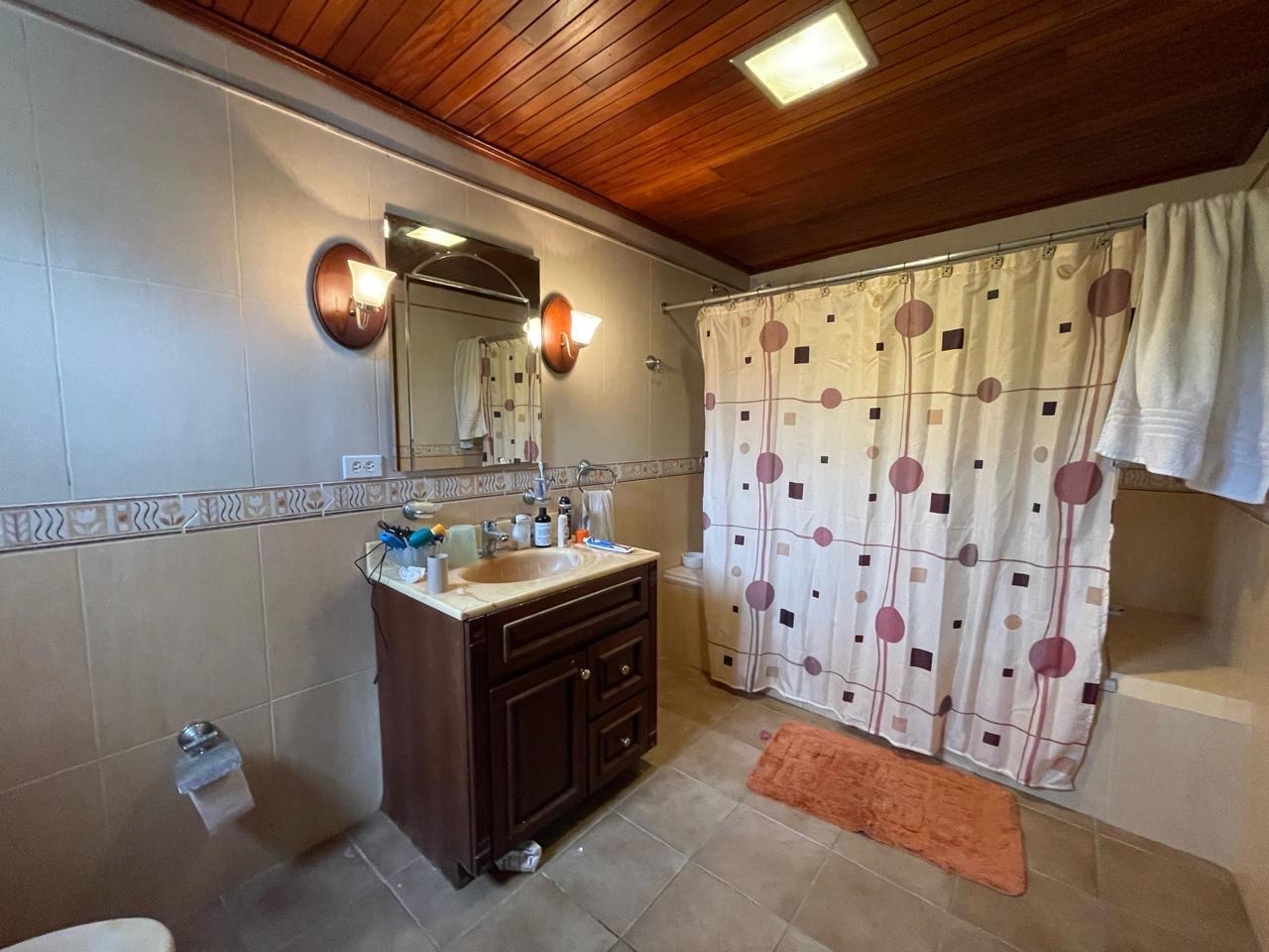 casas - Casa en Venta El Millon 9