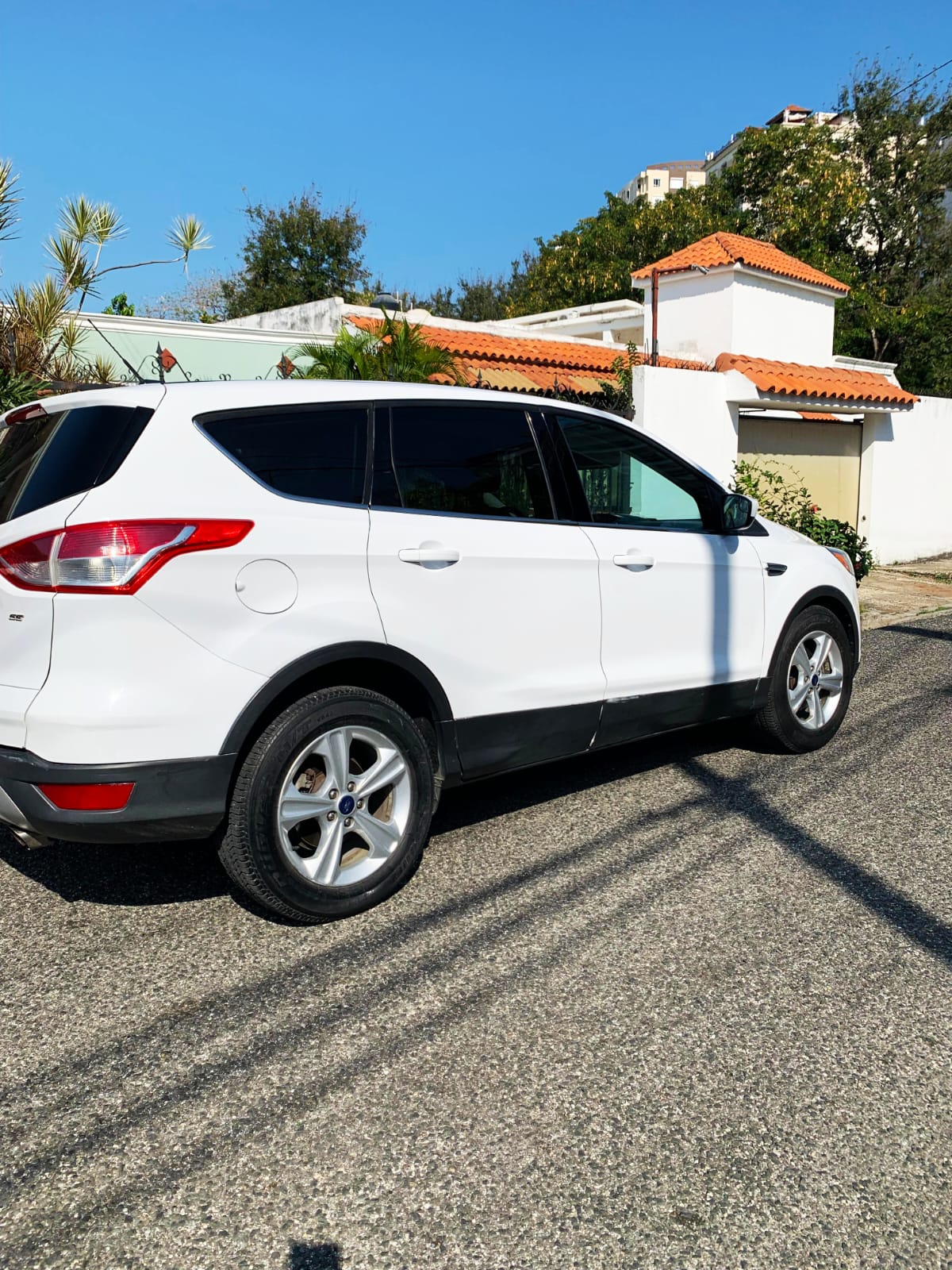 jeepetas y camionetas - 2016 Ford Escape -  0