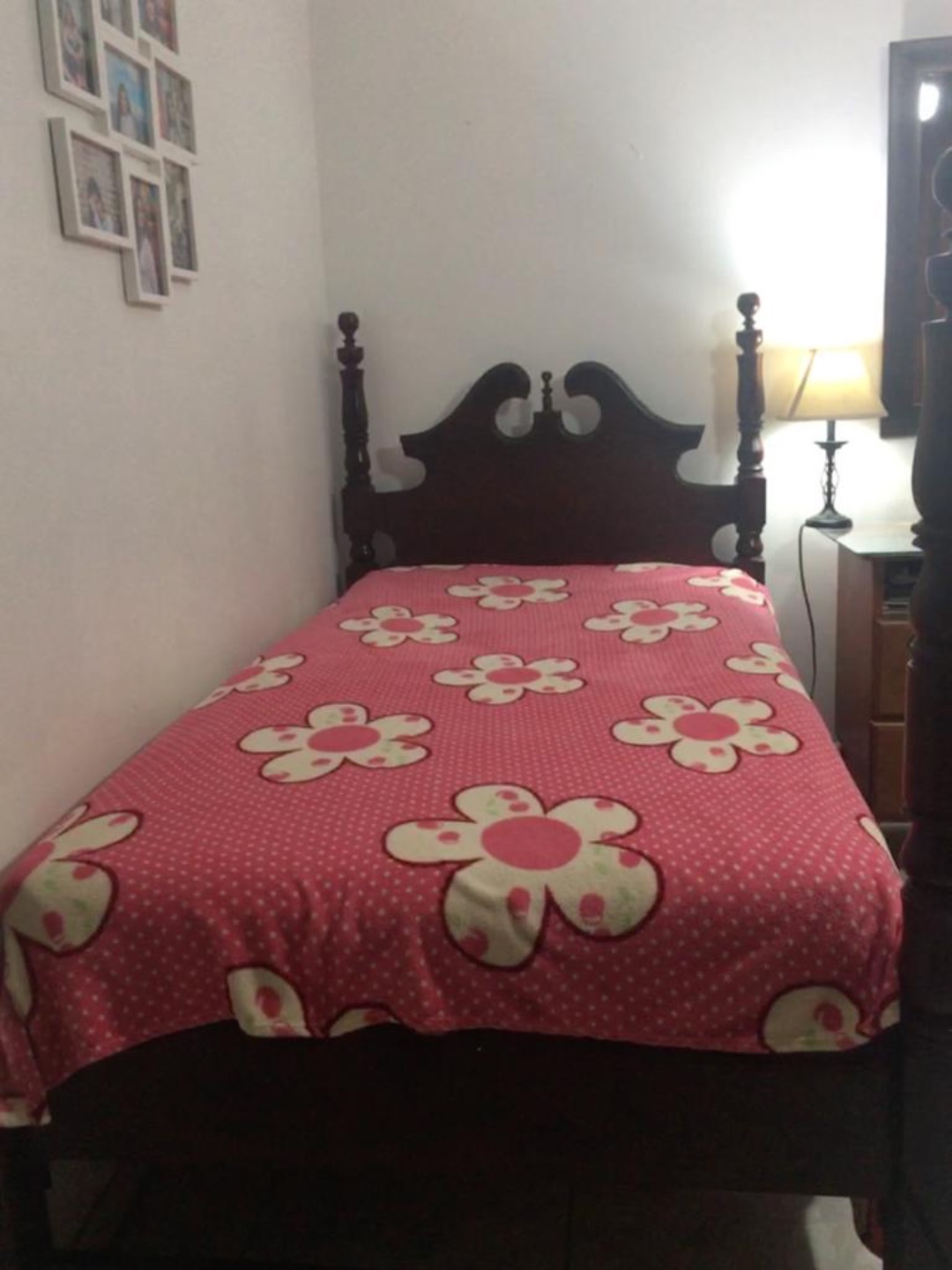 muebles y colchones - DOS CAMAS TWIN EN CAOBA 14000 CADA UNA CON SU COLCHON INCLUIDO 3