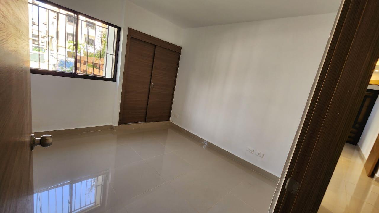 casas - Apartamento en renta con terraza Primer Nivel  5