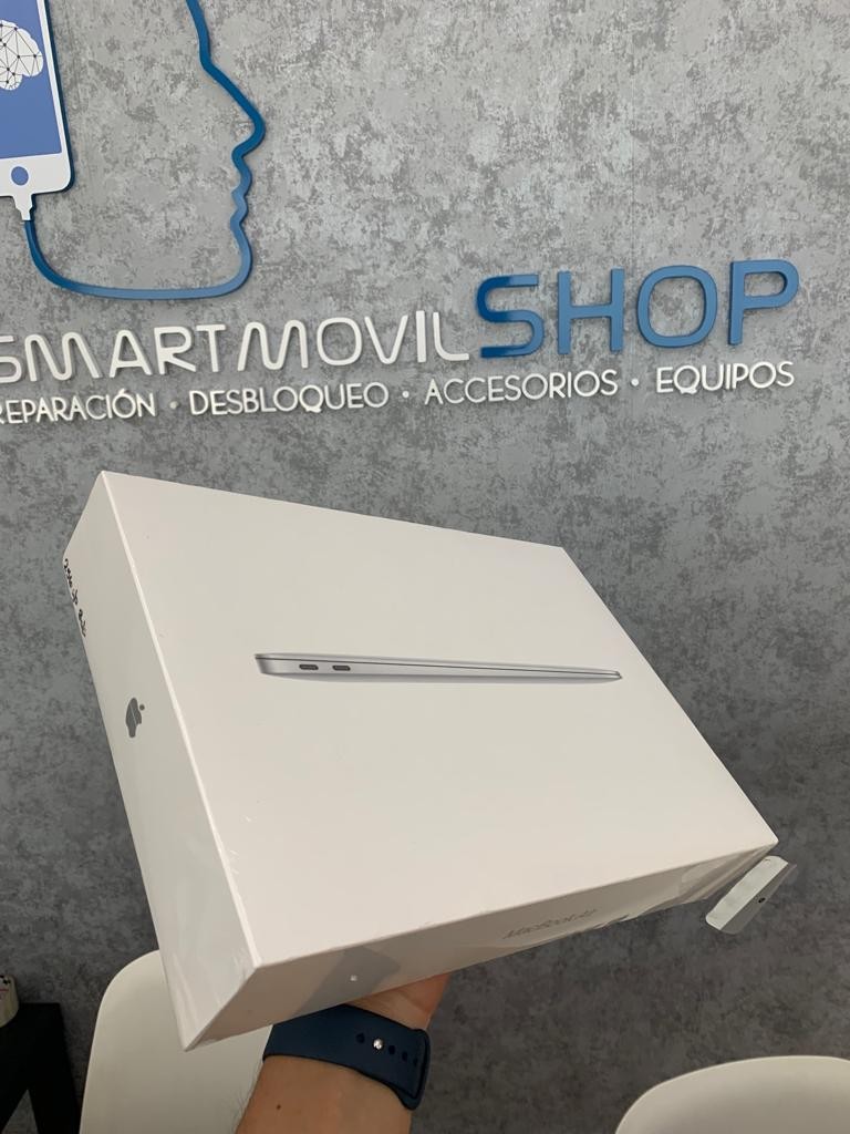 computadoras y laptops - MACBOOK AIR SELLADA 256GB 8 DE RAM (SOMOS TIENDA FISICA)